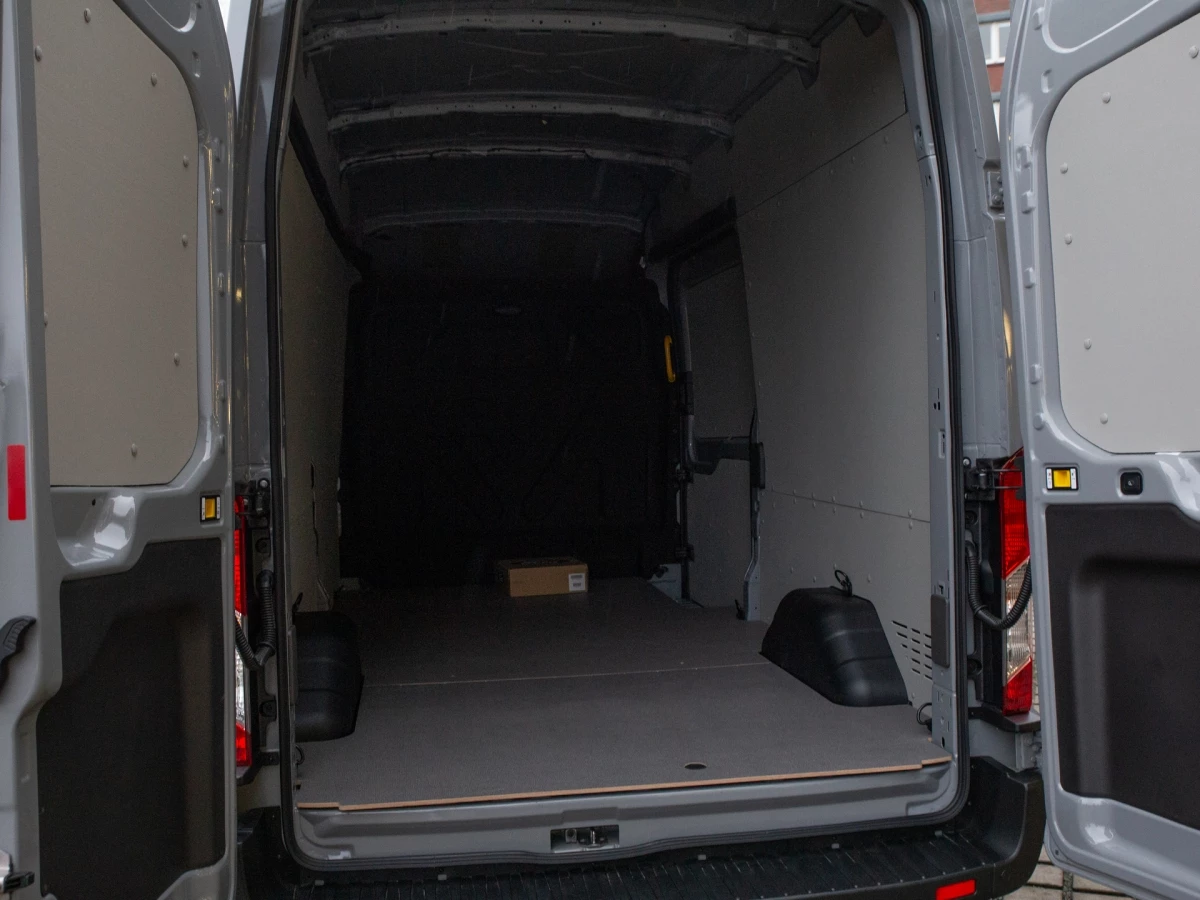 Ford-Transit-image-8
