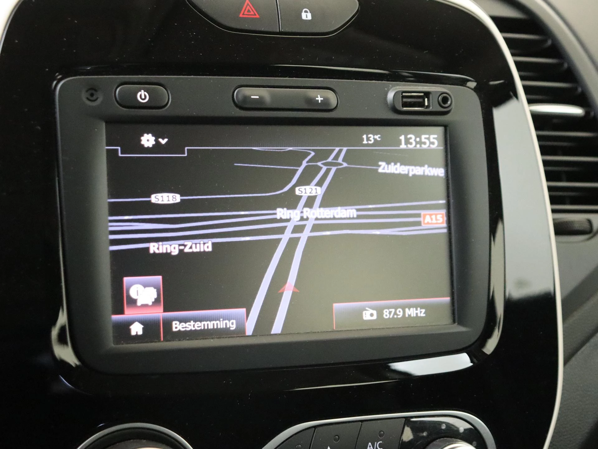 Renault-Captur-image-20