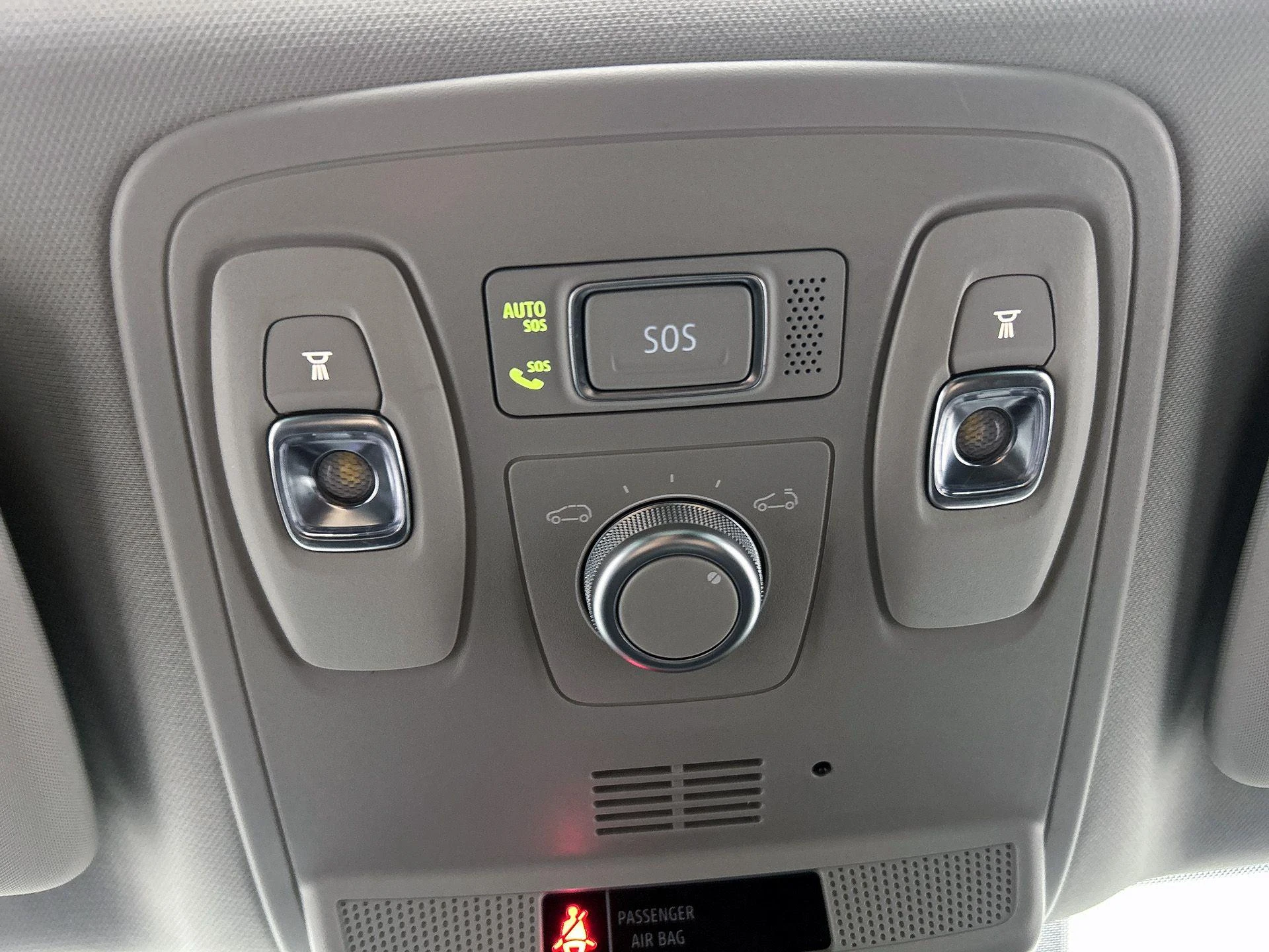 Renault-Megane E-Tech-image-18