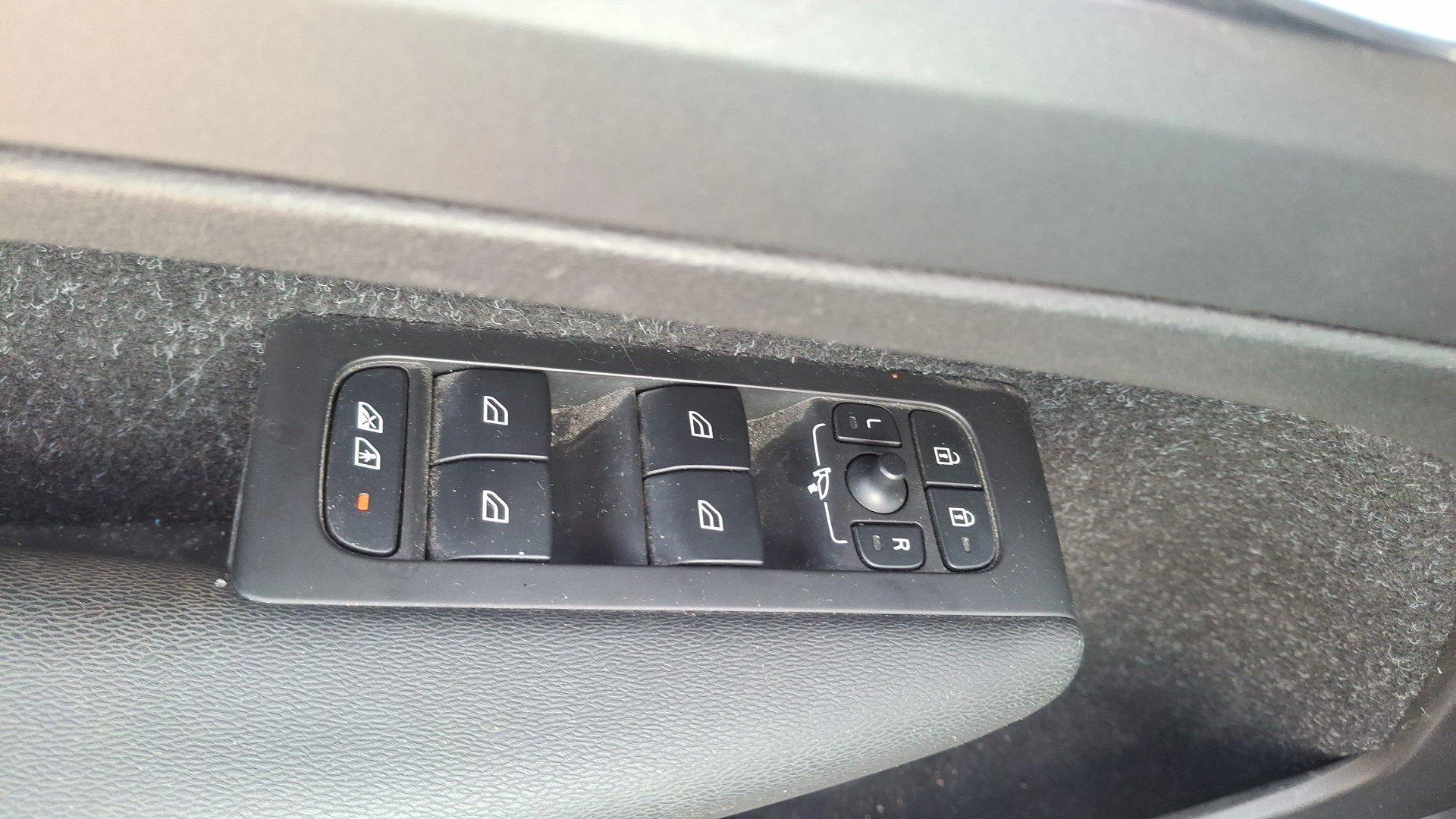 Volvo-XC40-image-8