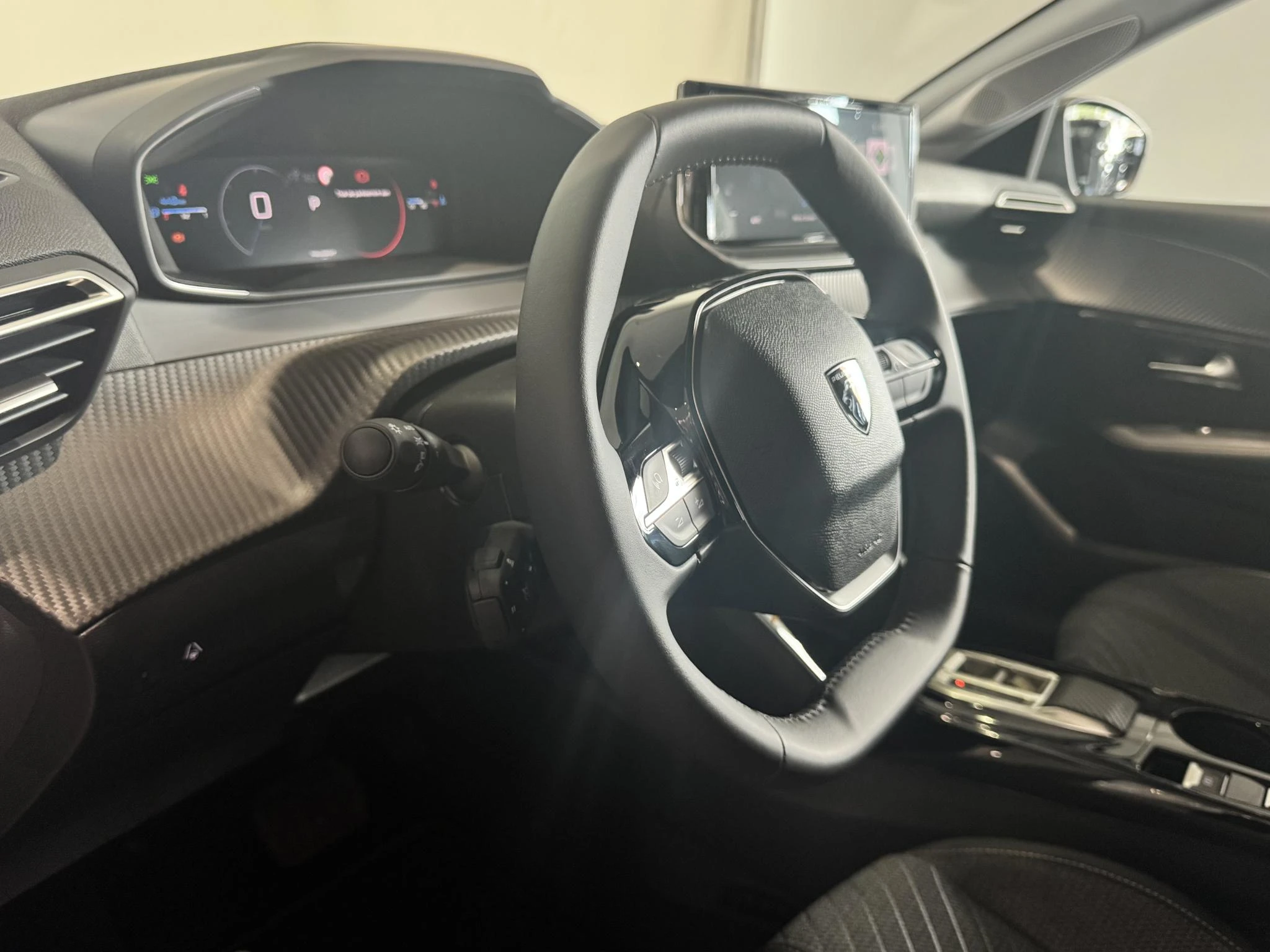 Peugeot 208 1.2 Hybrid 110 e-DCS6 Allure