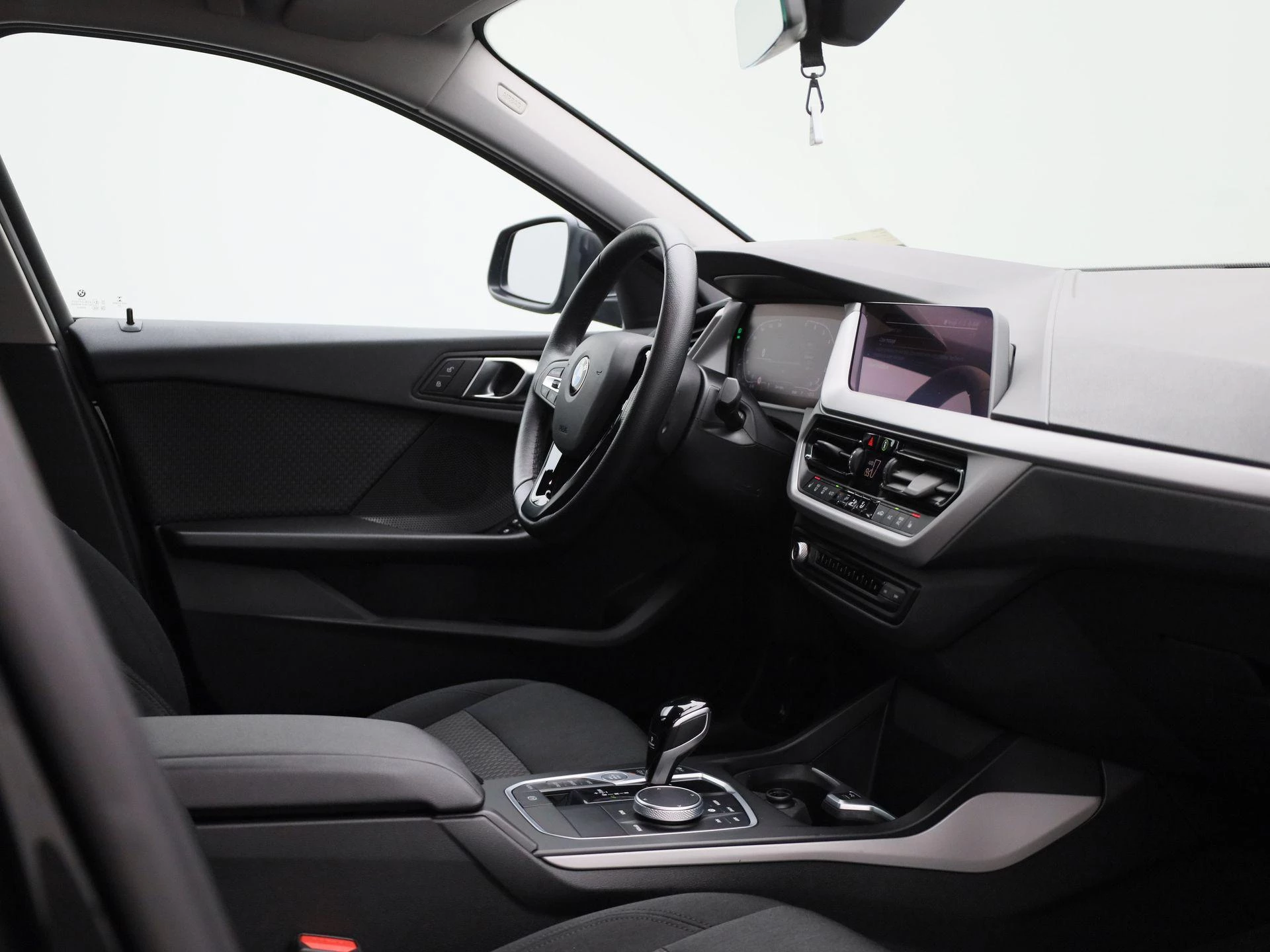 BMW 1 Reeks Hatch 116iA Carplay | Zetelverwarming | LED | Cruise