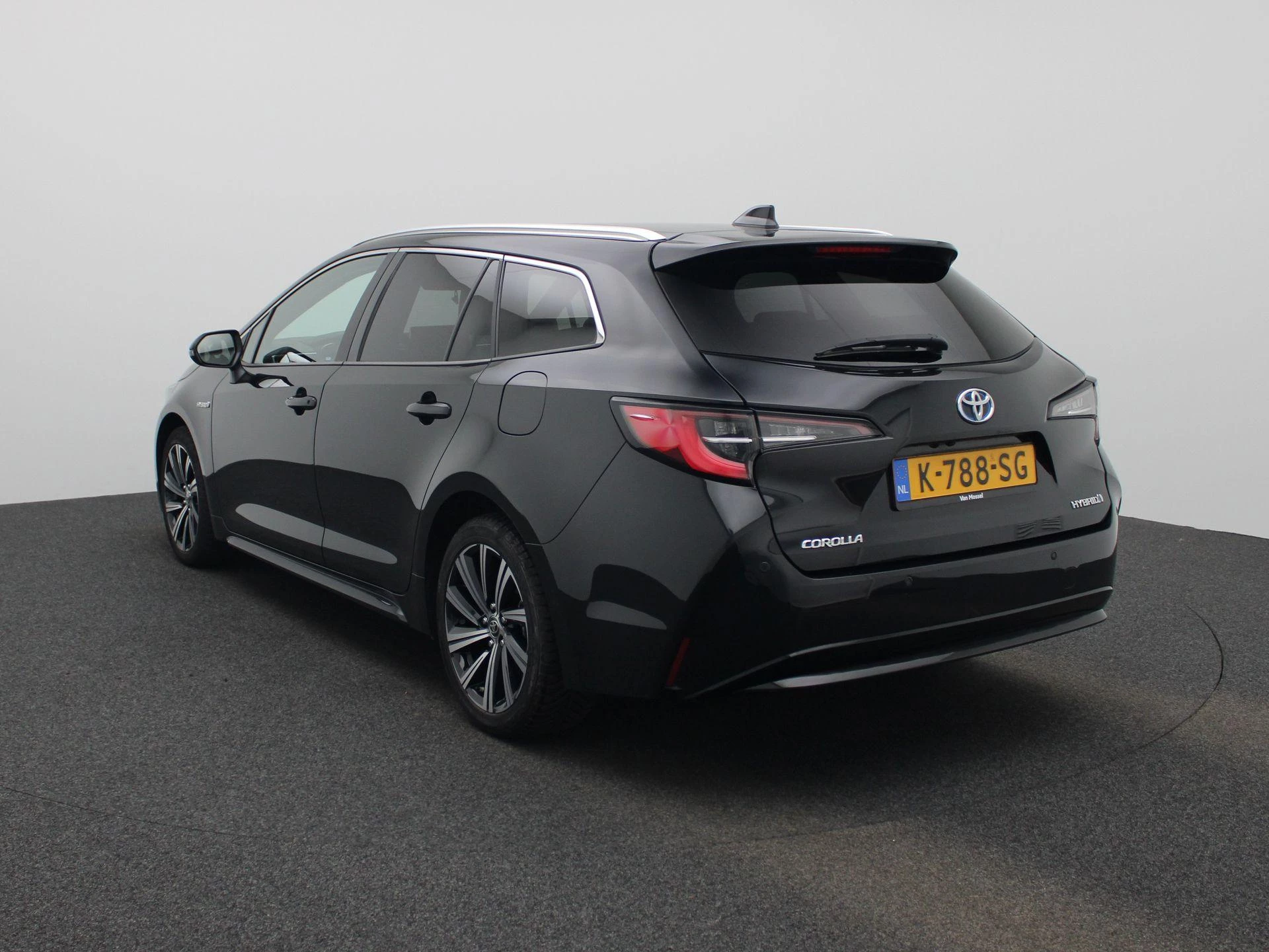 Toyota Corolla Touring Sports 1.8 Hybrid Business Plus
