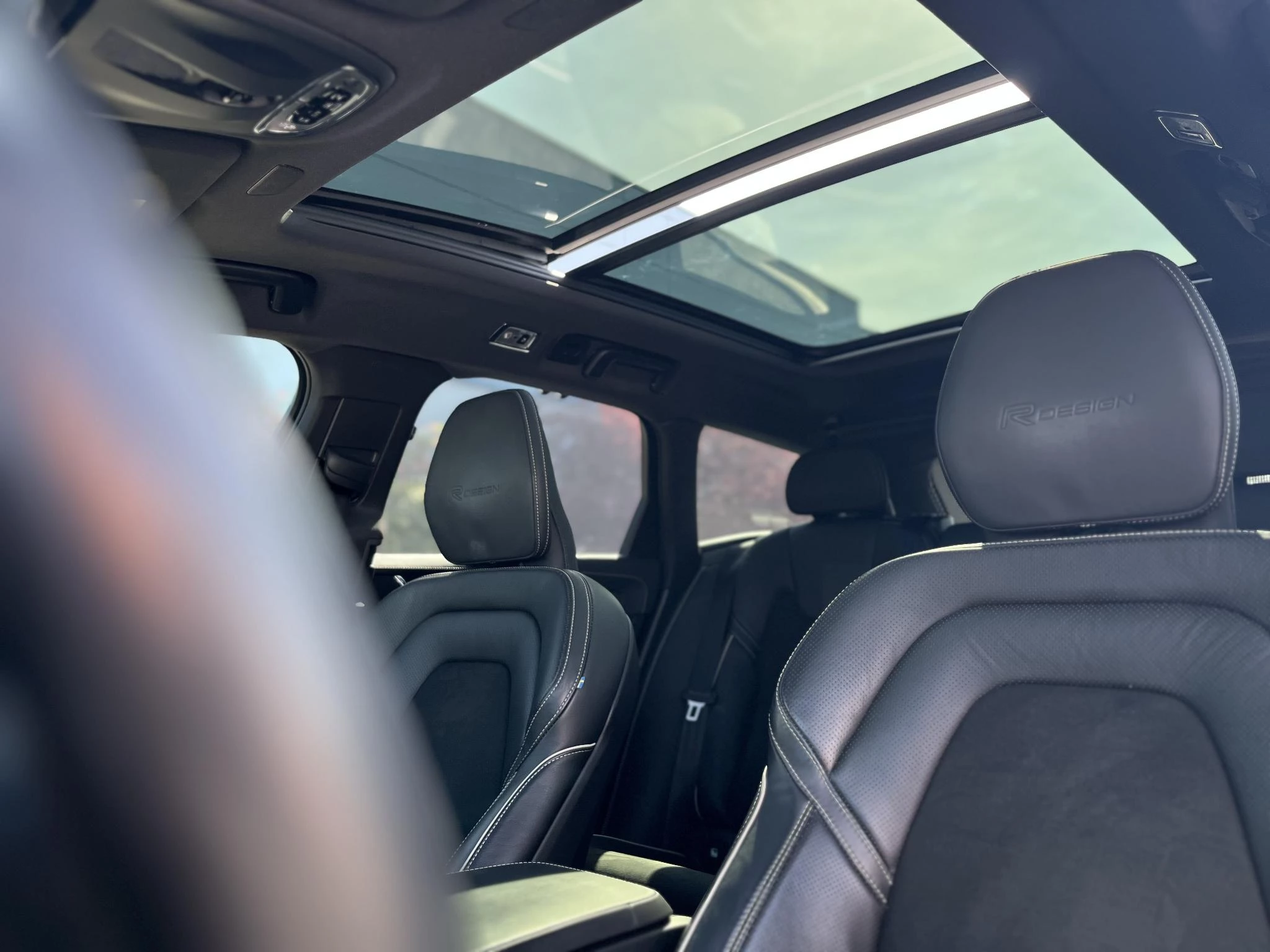 Volvo-V90-image-30