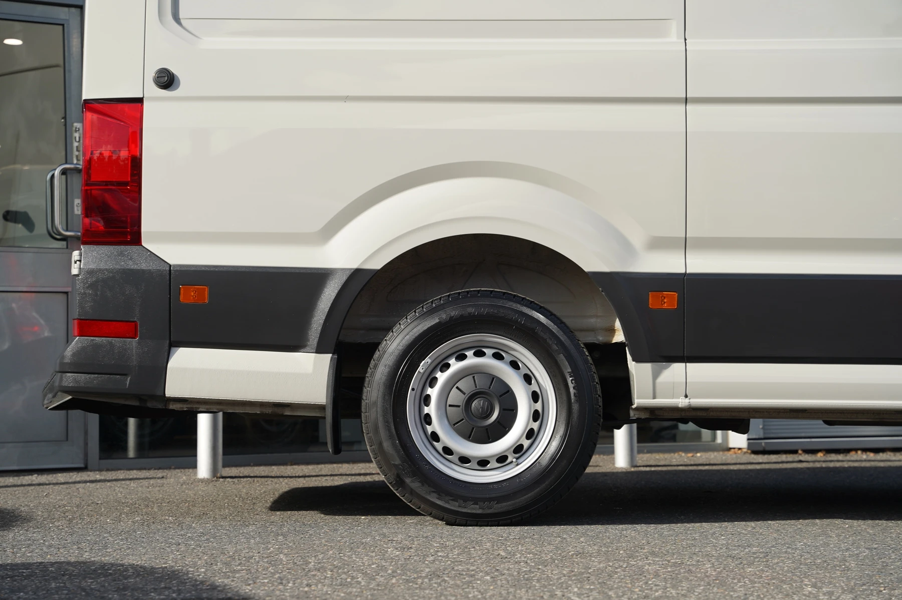 Volkswagen-Crafter-image-31