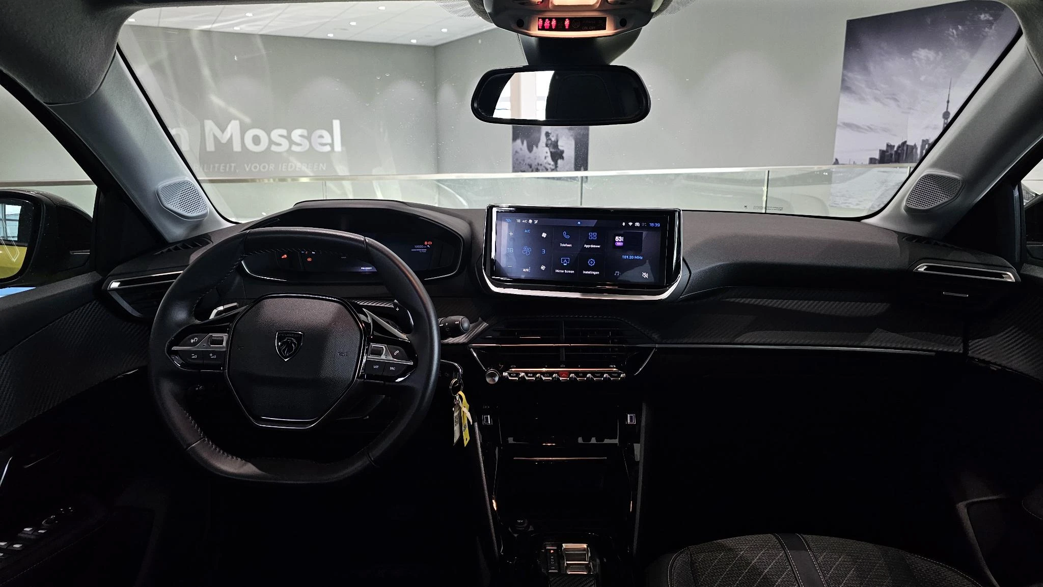 Peugeot-208-image-10