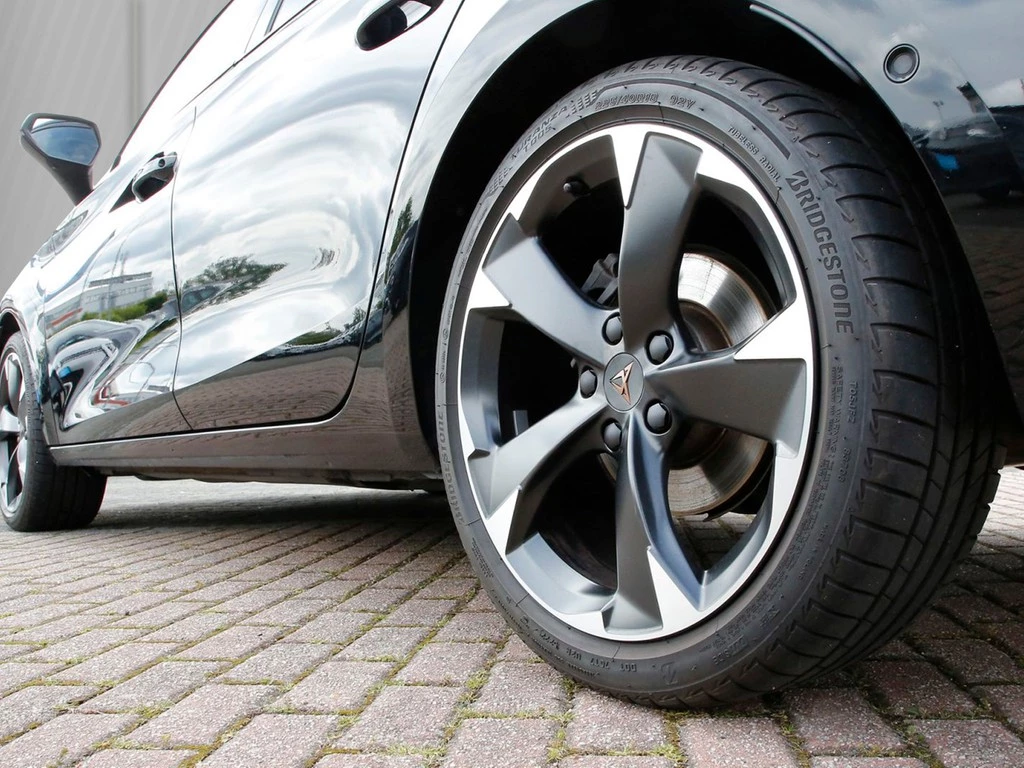 SEAT-Leon-image-5