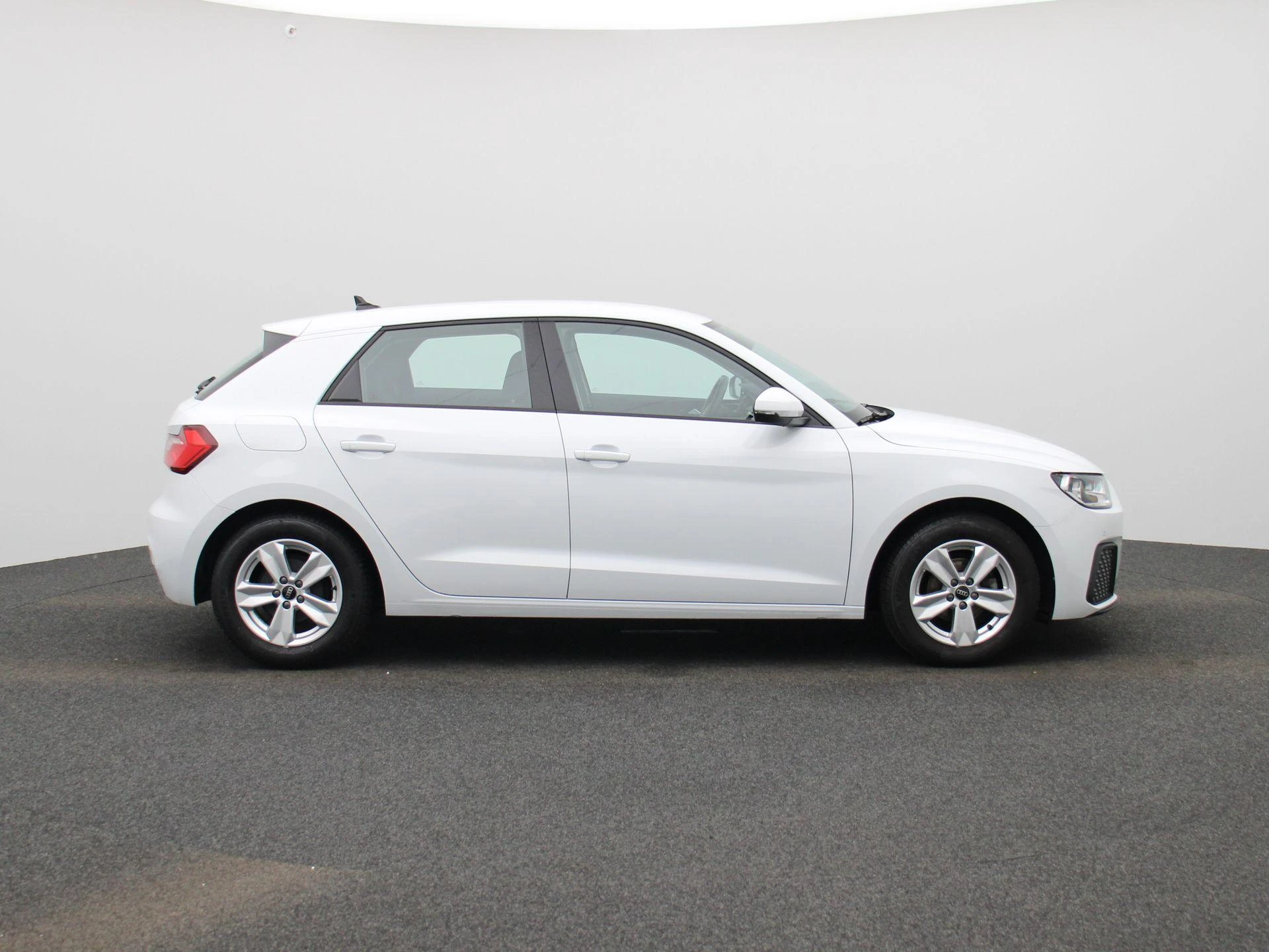 Audi-A1 Sportback-image-5