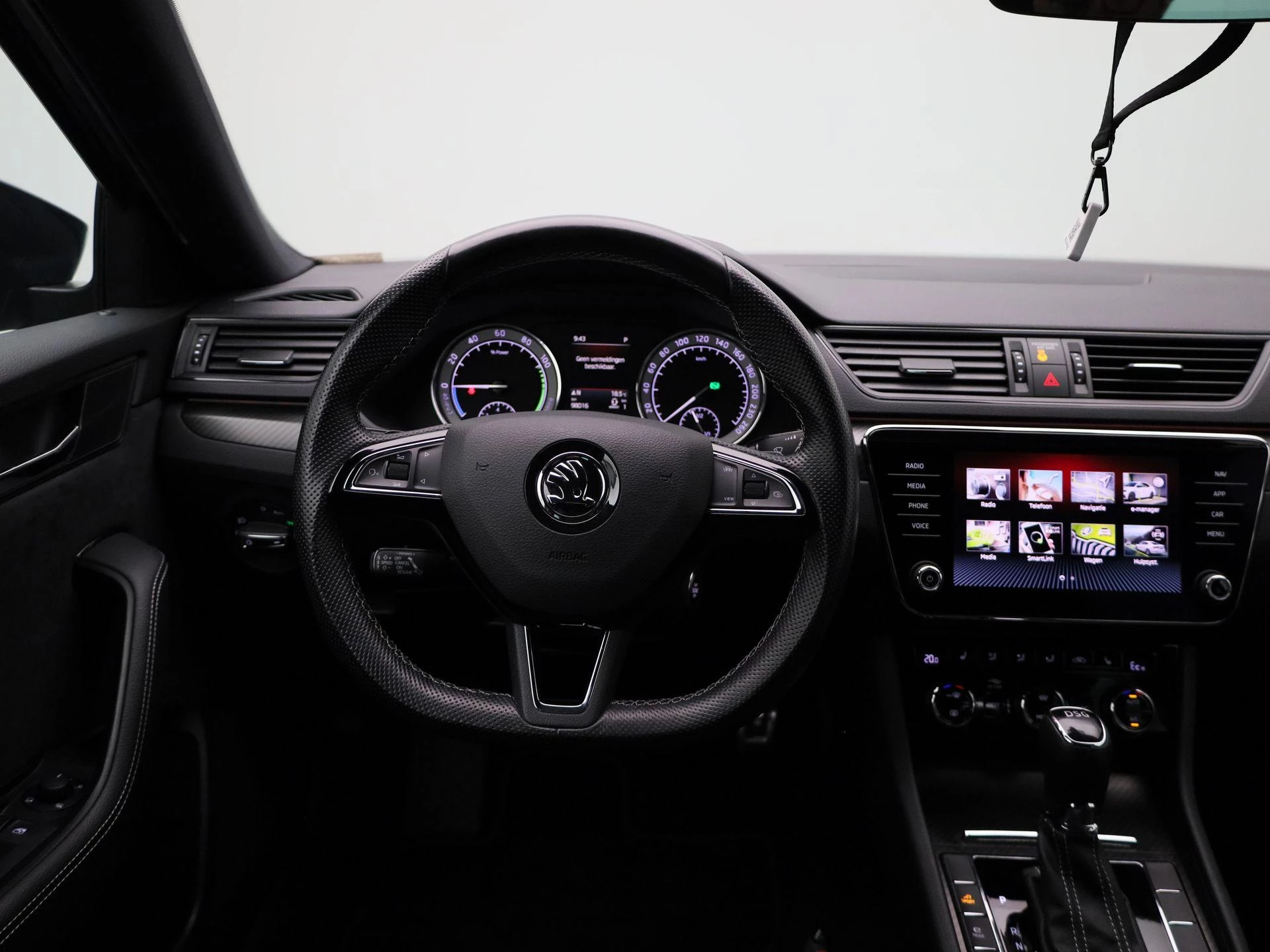 Škoda-Superb-image-6