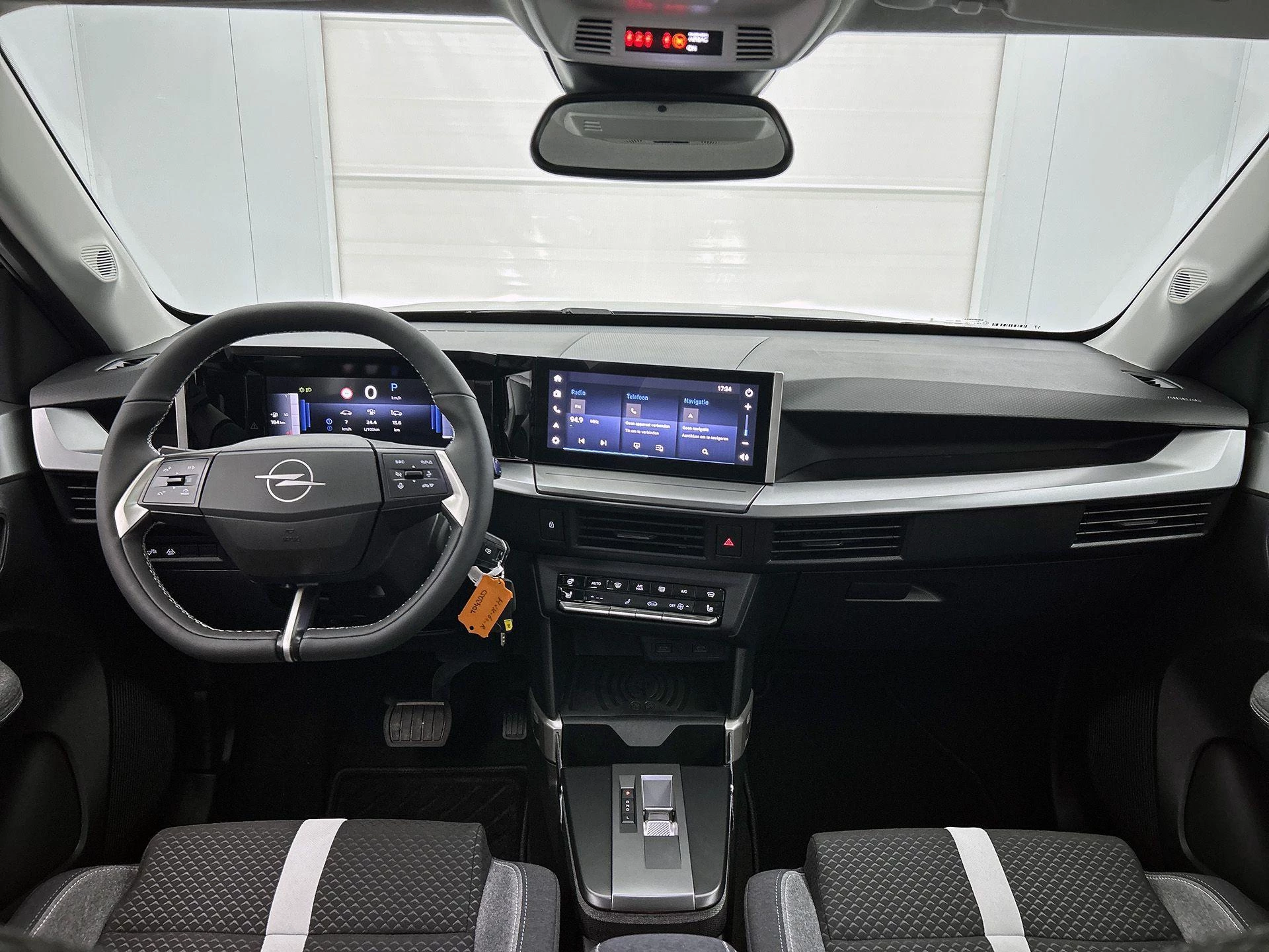 Opel-Frontera-image-5