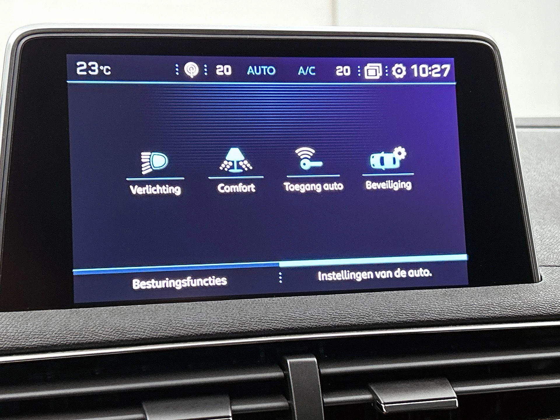Peugeot-5008-image-10