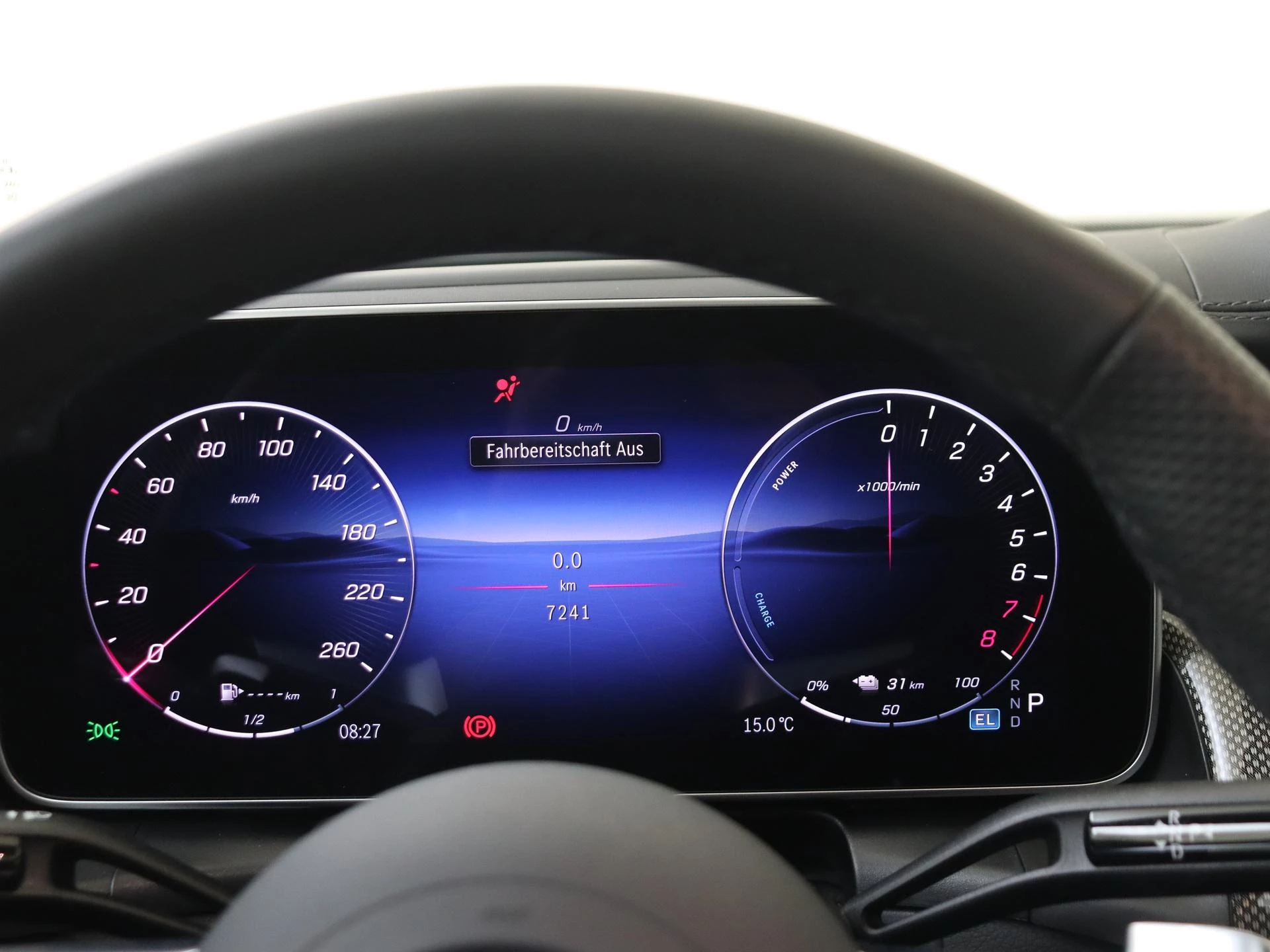 Mercedes-Benz-GLC-image-11