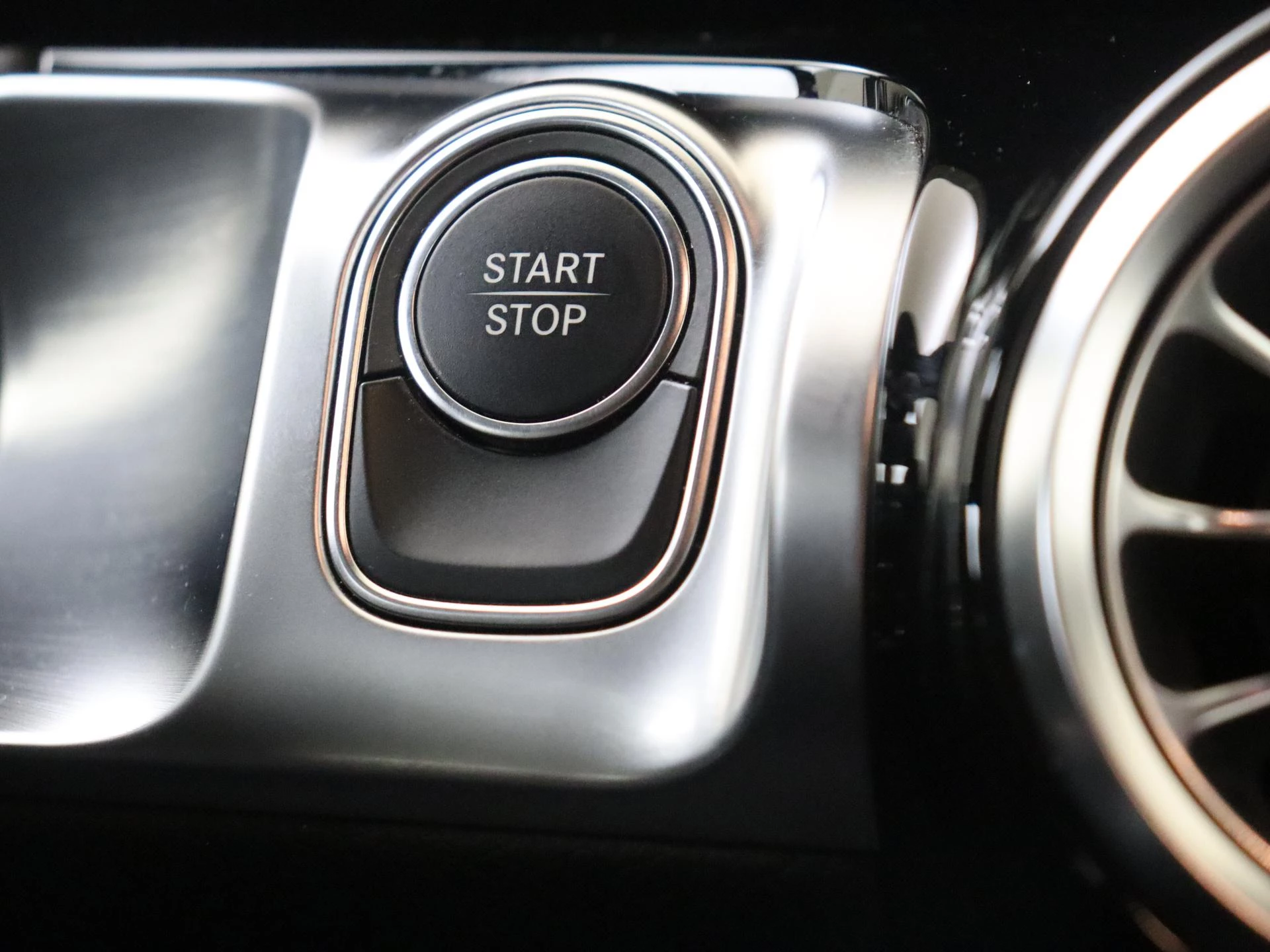 Mercedes-Benz EQB 250 AMG Line 67 kWh