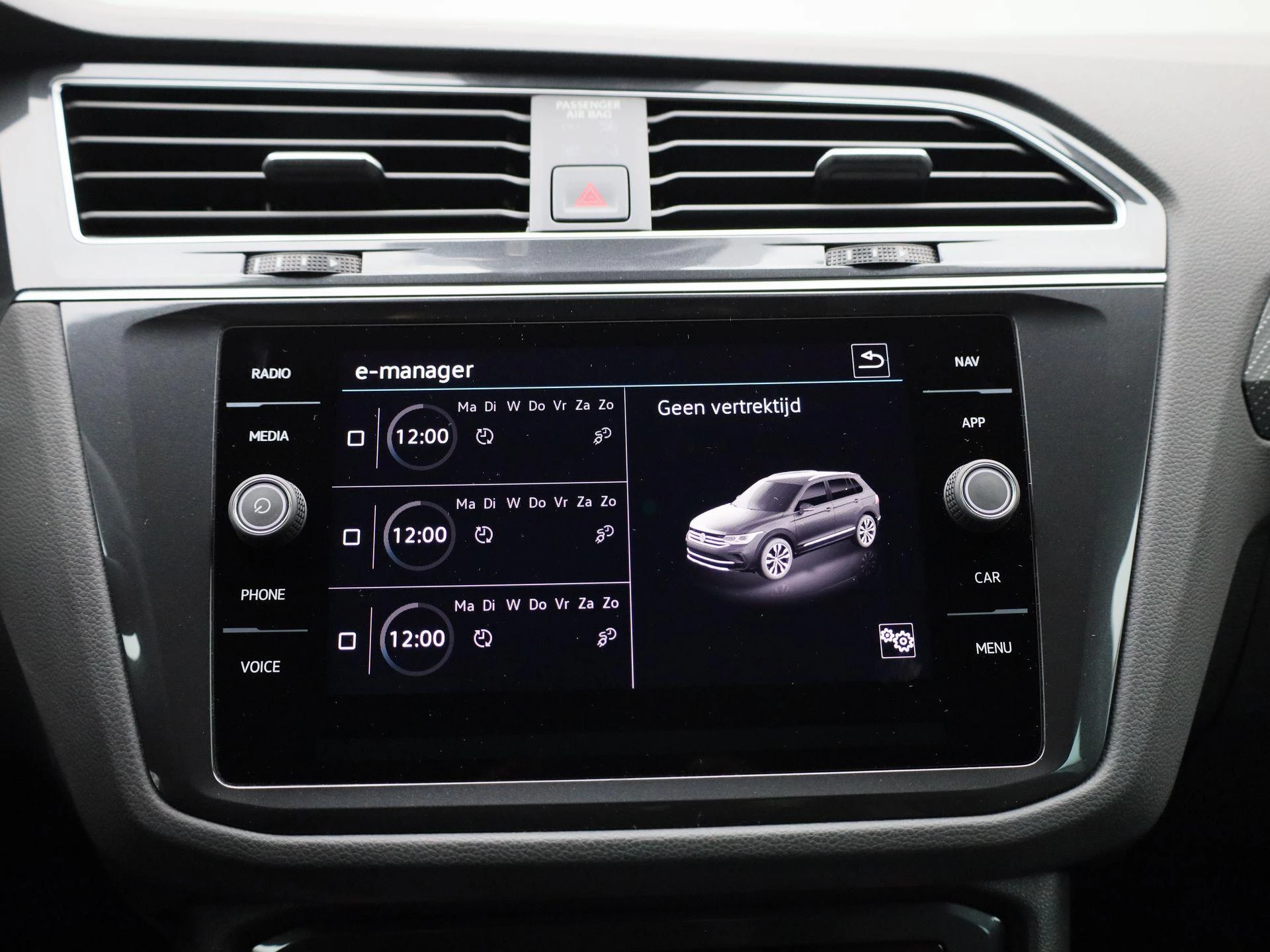 Volkswagen-Tiguan-image-27