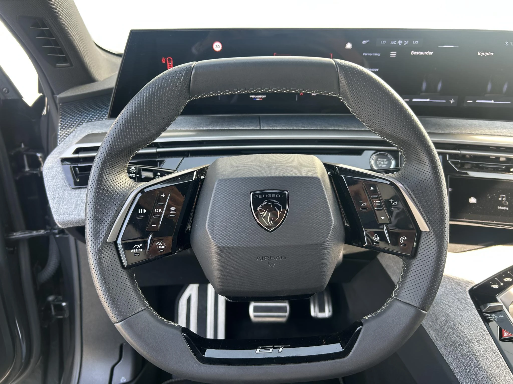Peugeot-5008-image-9