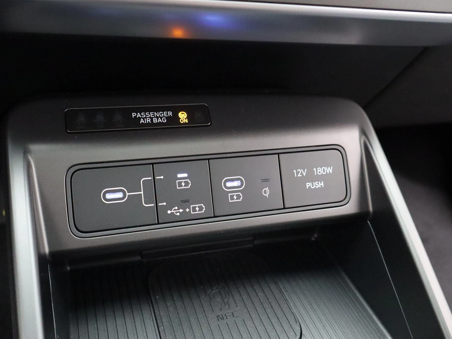 Hyundai Kona 1.6 GDI HEV Premium Sky