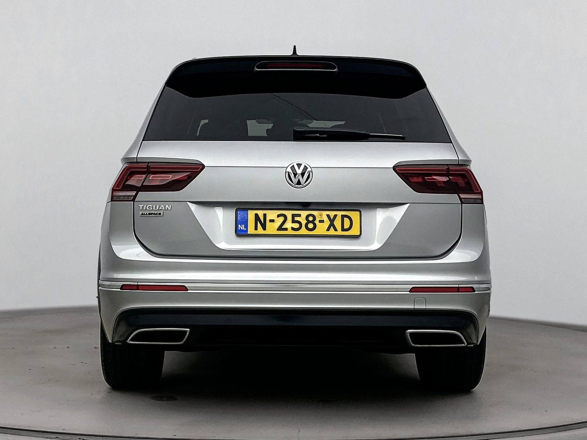 Volkswagen Tiguan Allspace 1.5 TSI Highline Business R