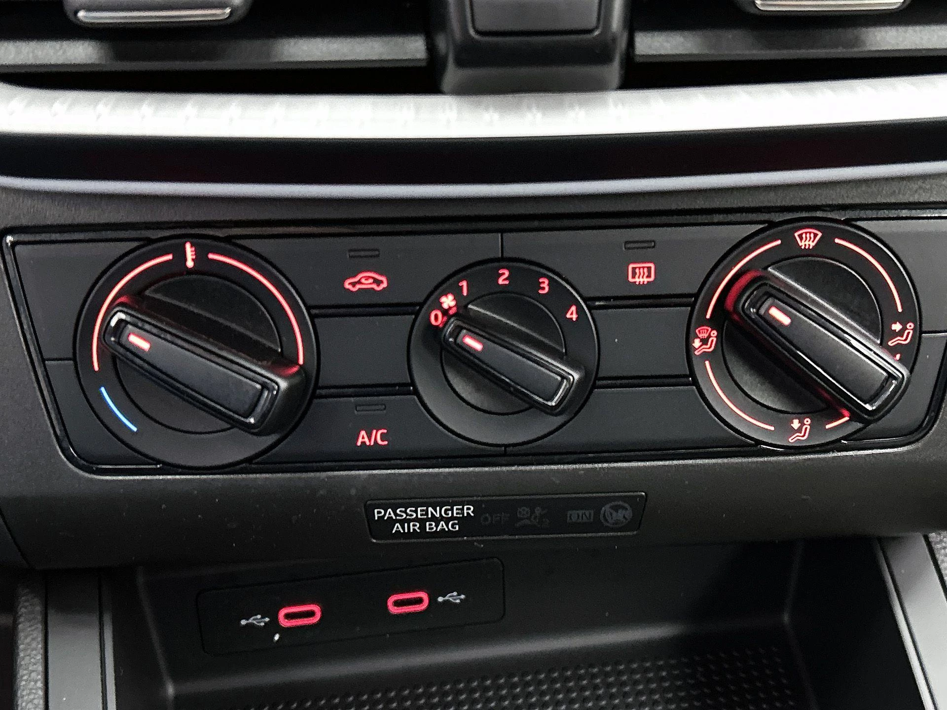 SEAT Ibiza 1.0 MPI Reference