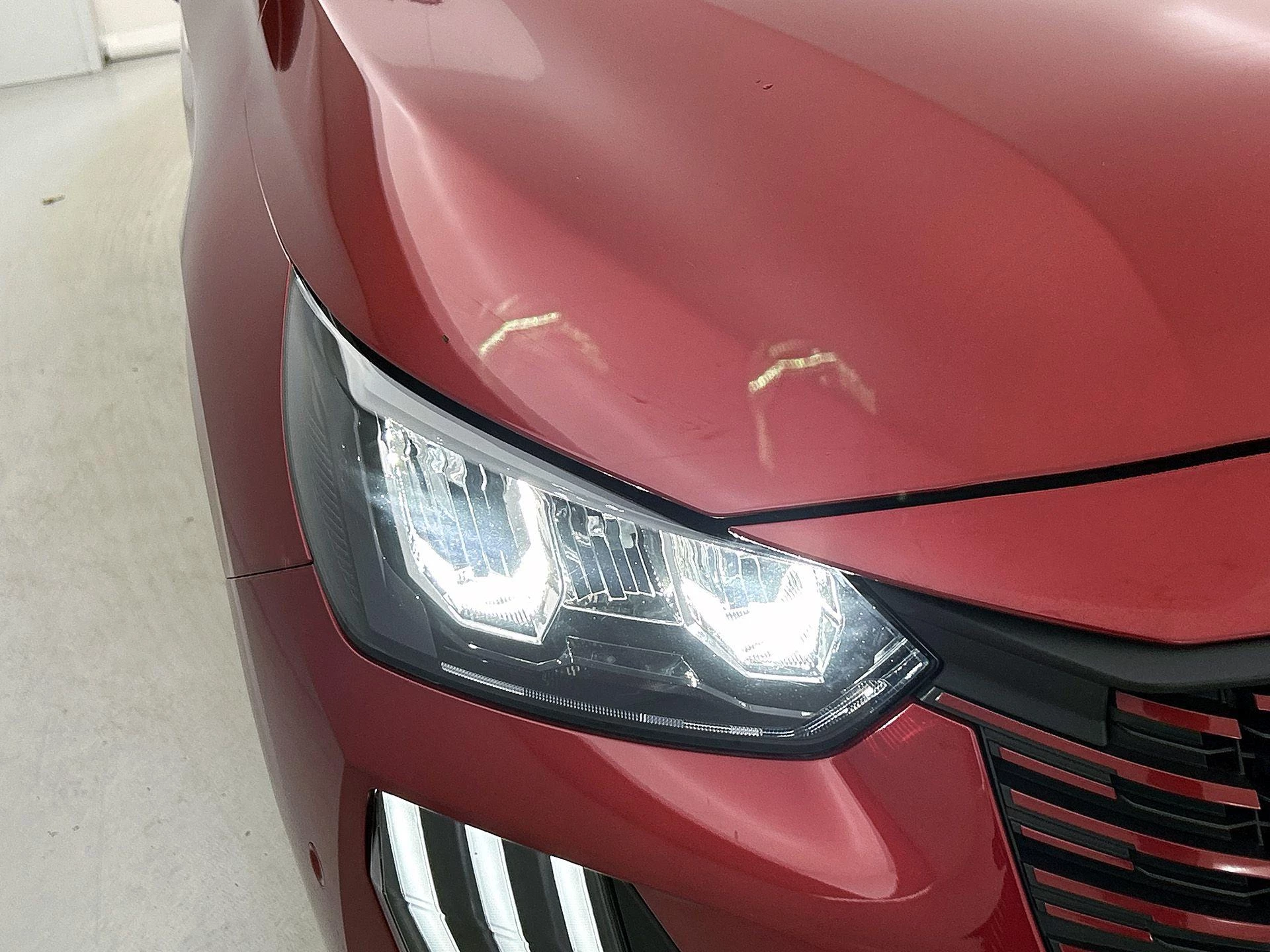 Peugeot 208 100 Allure