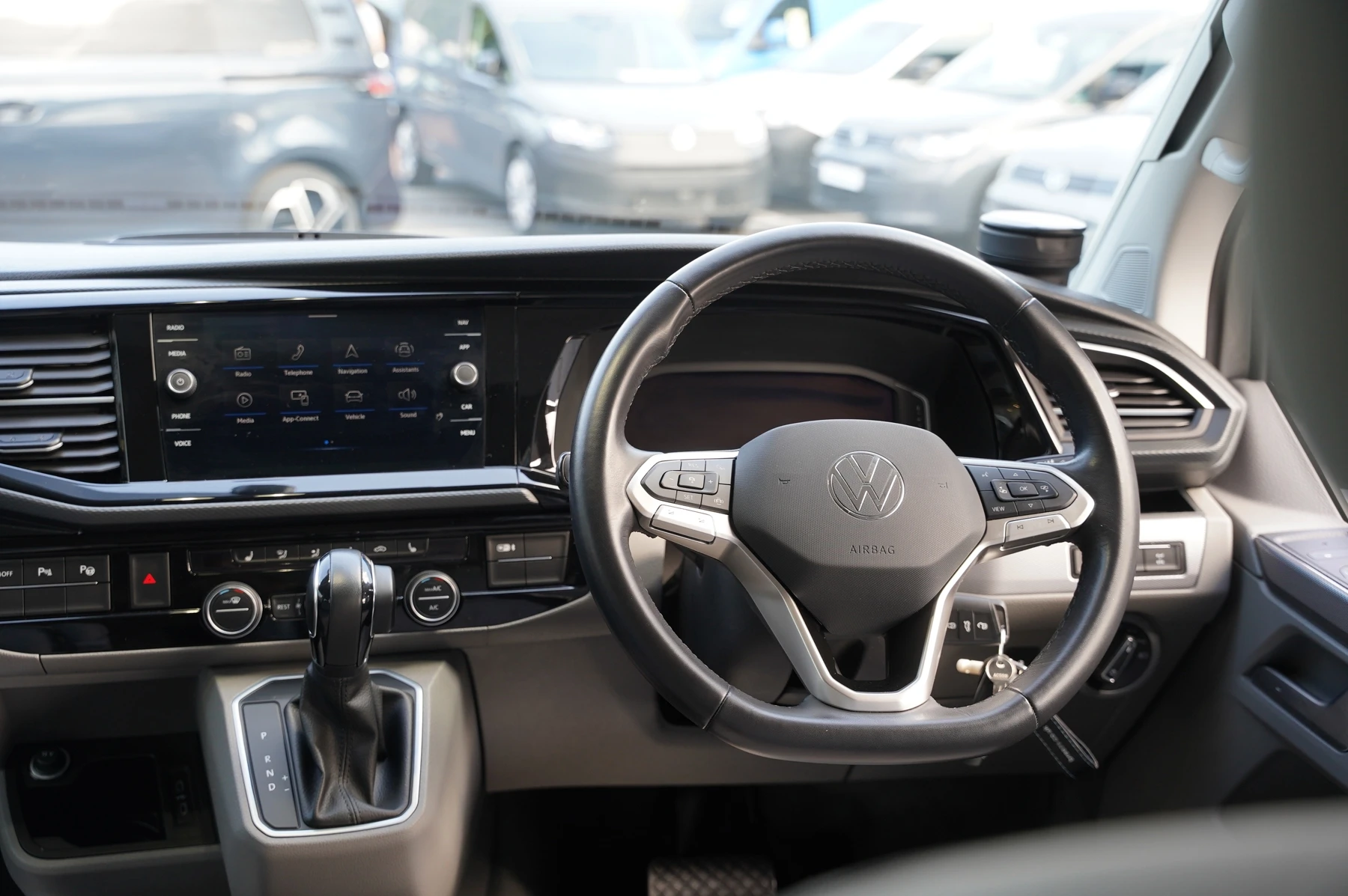Volkswagen-California-image-7