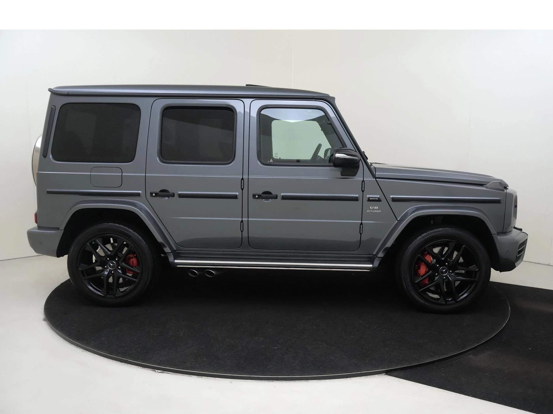 Mercedes-Benz-G-Klasse-image-8