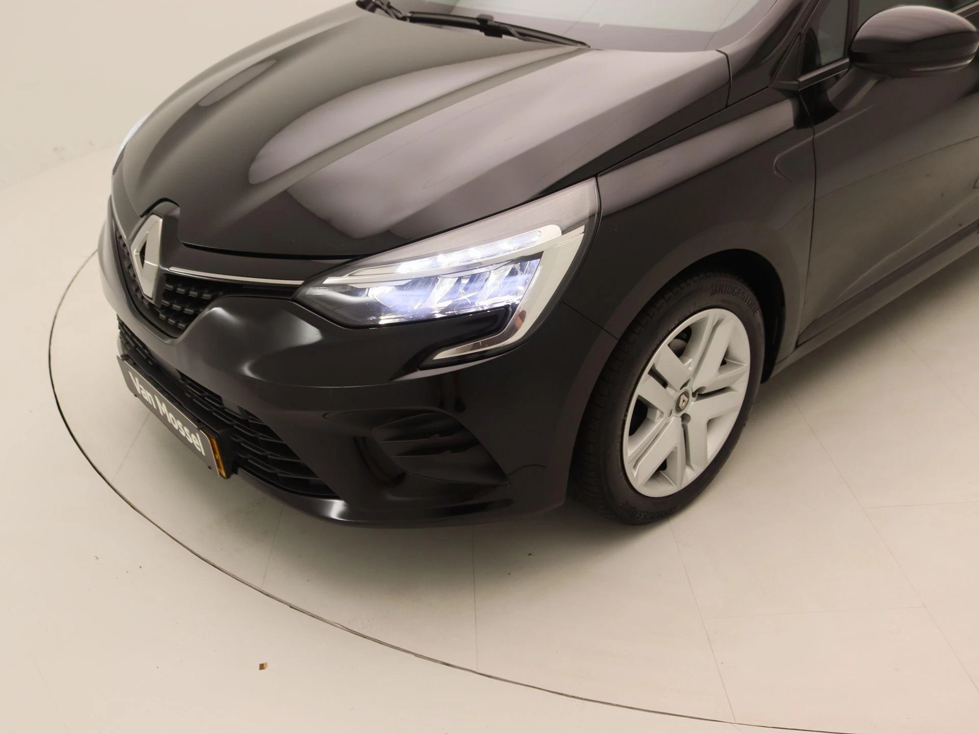 Renault-Clio-image-13