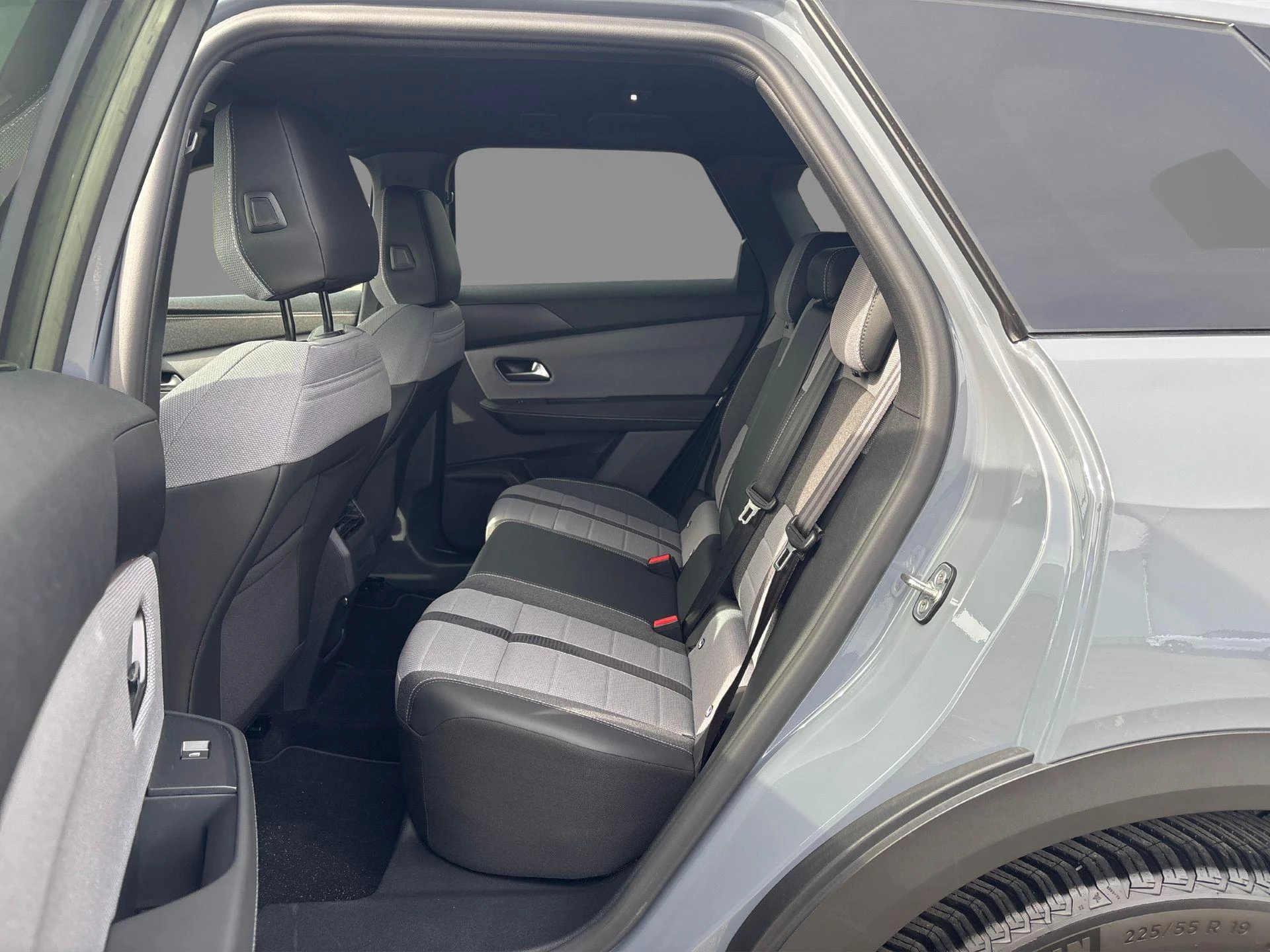 Opel-Grandland-image-9