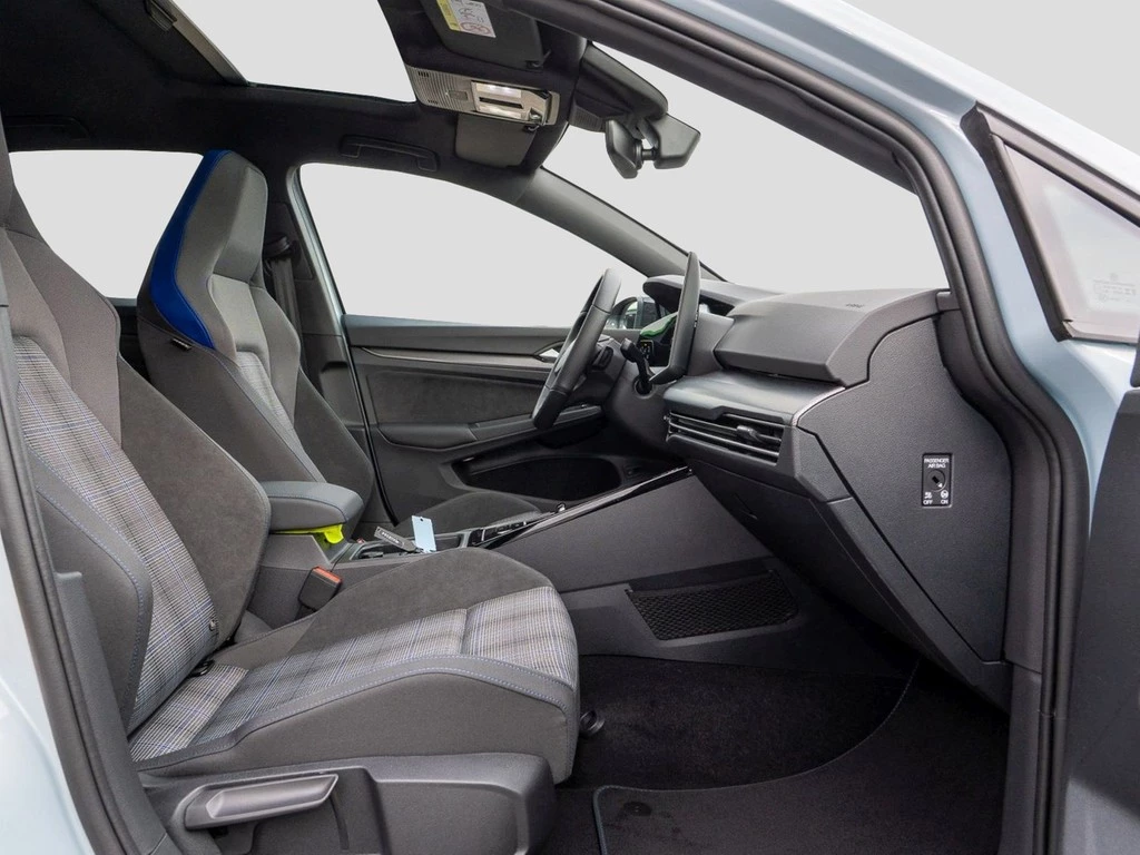 Volkswagen-Golf-image-6