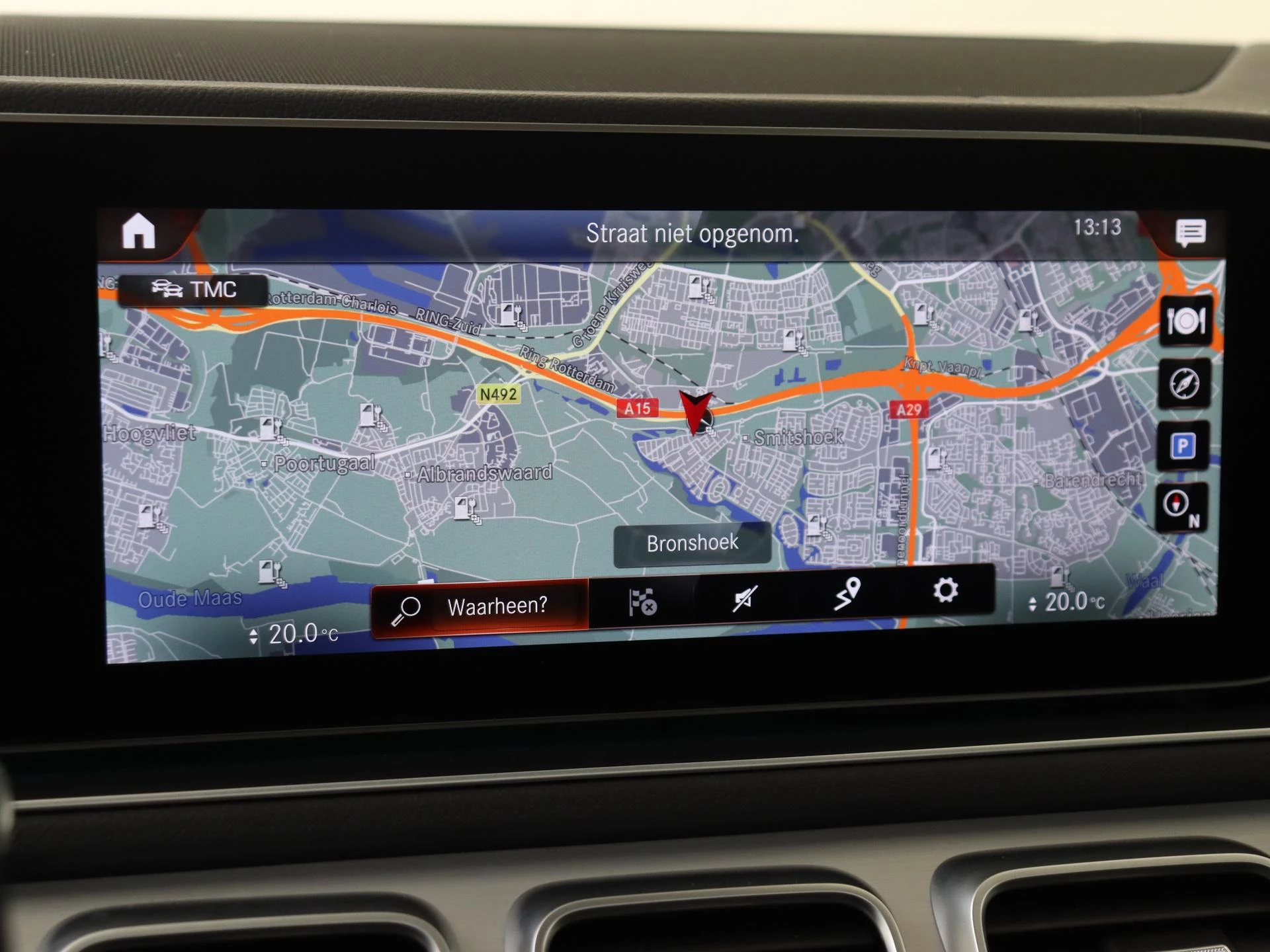 Mercedes-Benz-GLE-image-16