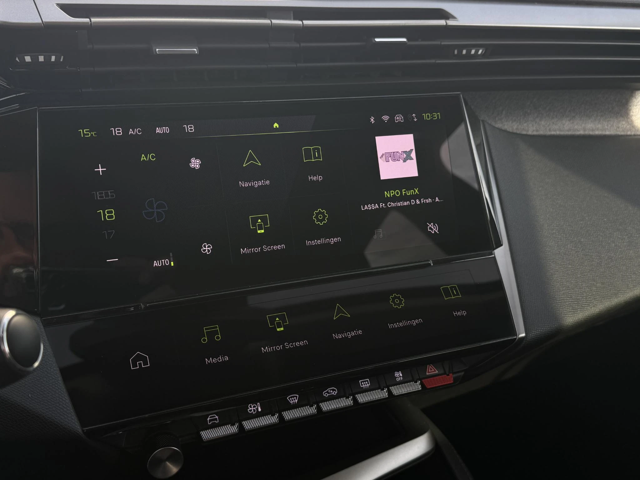 Peugeot-308-image-16