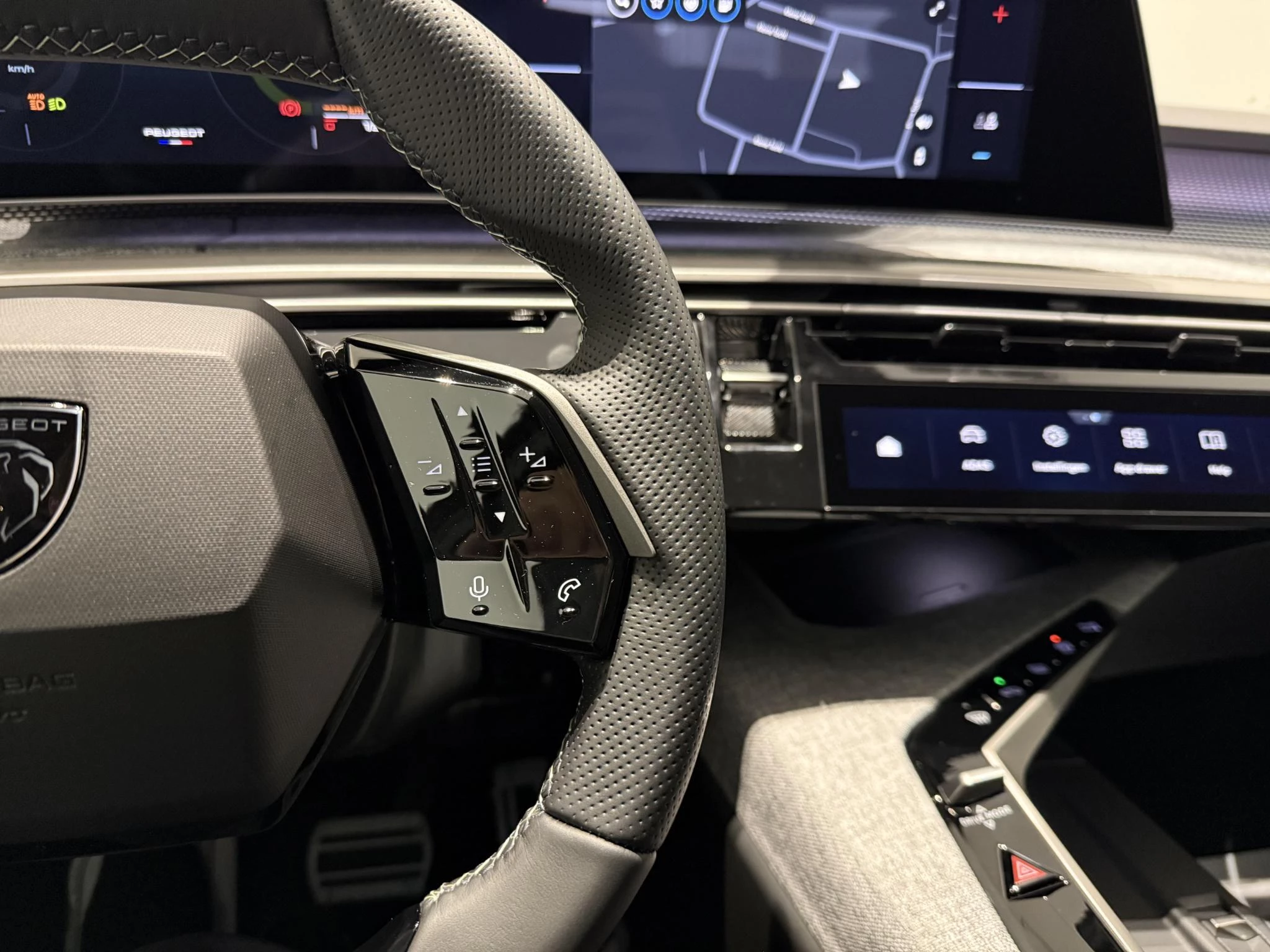 Peugeot 3008 1.2 Hybrid 145 GT
