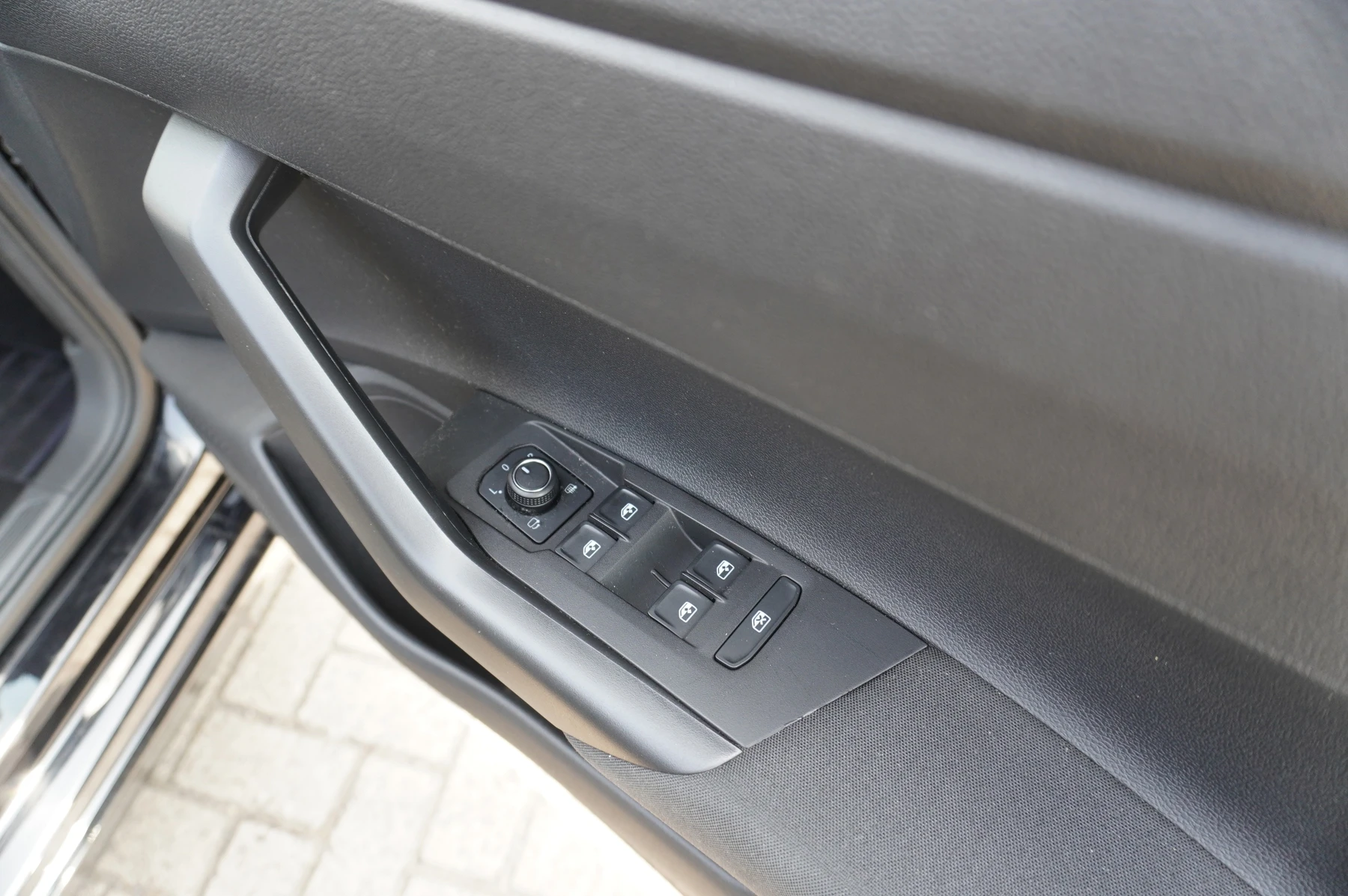 Volkswagen-Polo-image-21