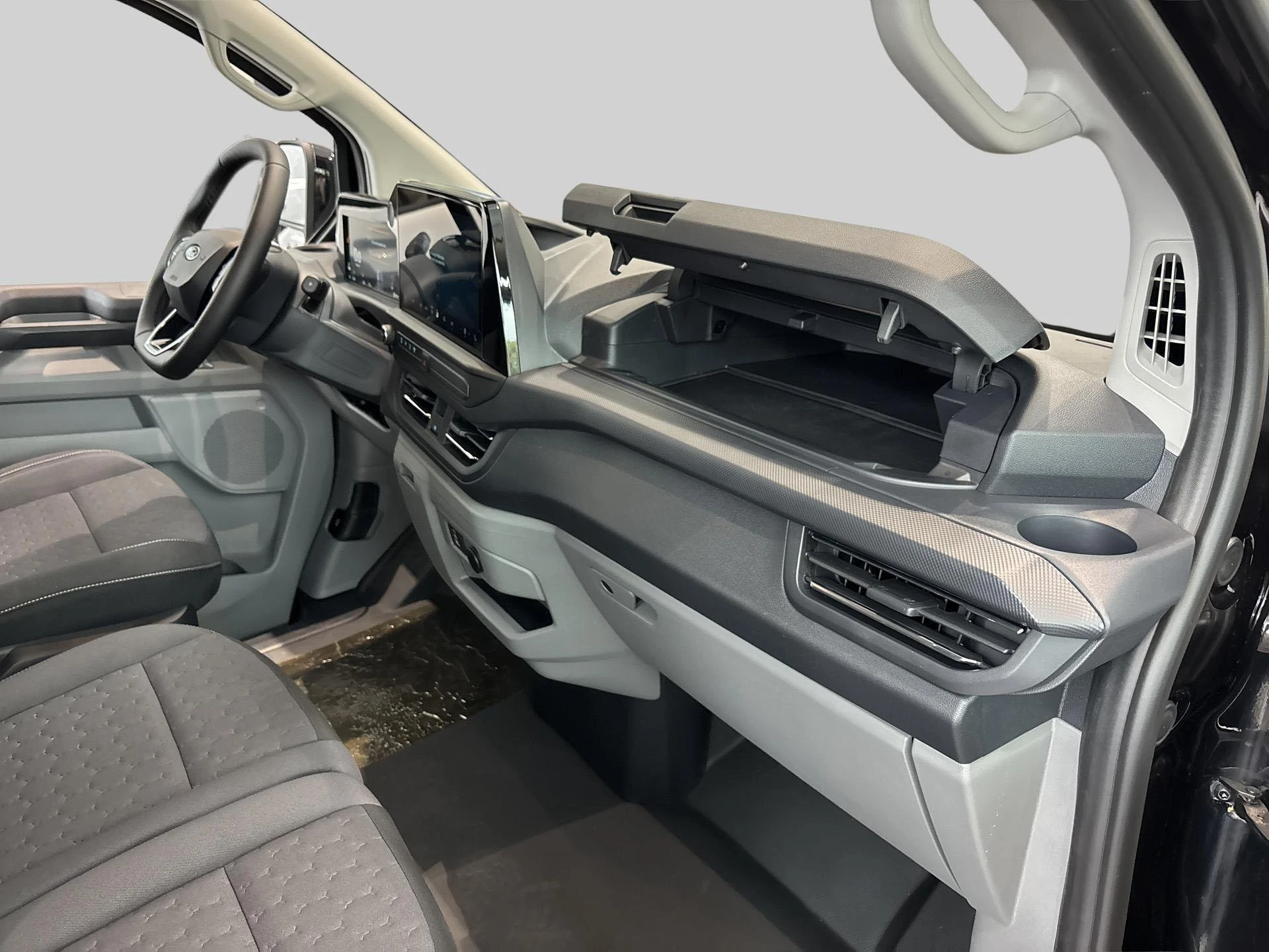 Ford-Transit Custom-image-18