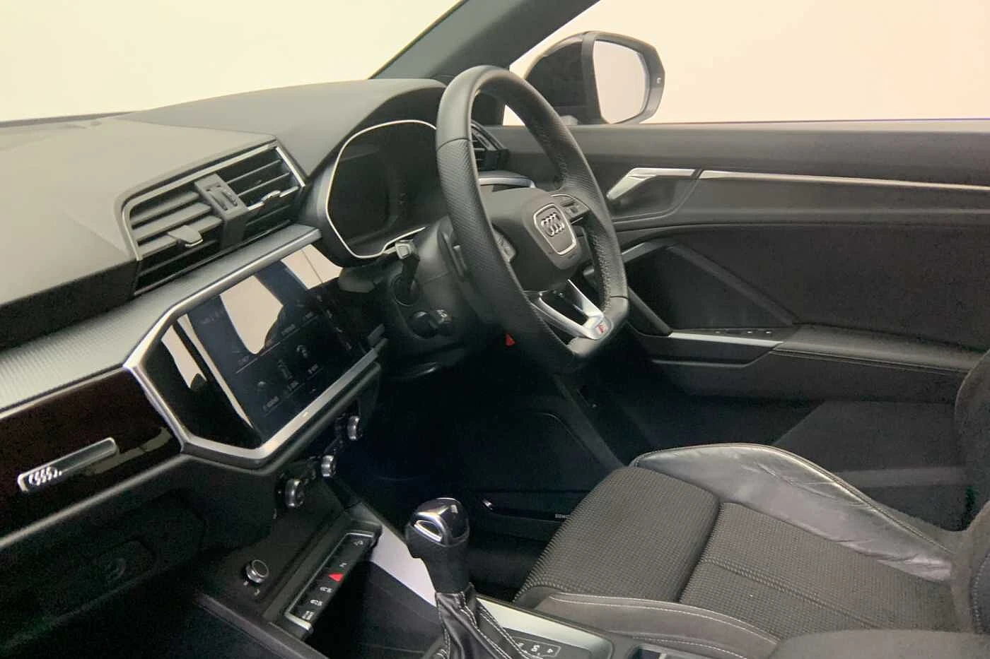 Audi-Q3-image-1