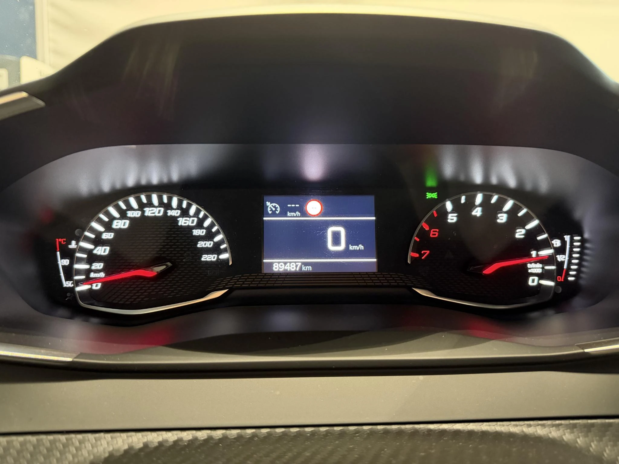 Peugeot-2008-image-10