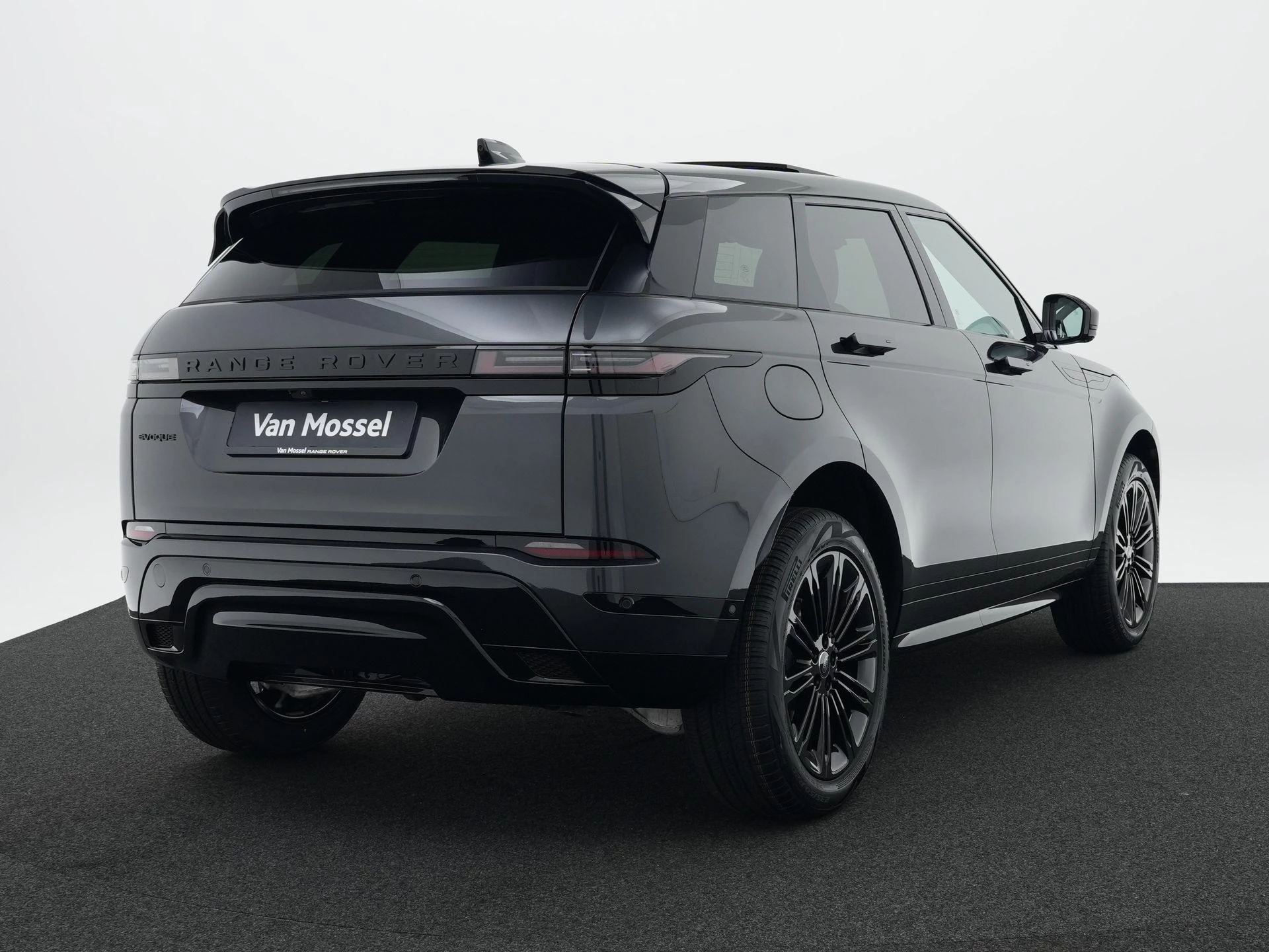 Land Rover-Range Rover Evoque-image-12