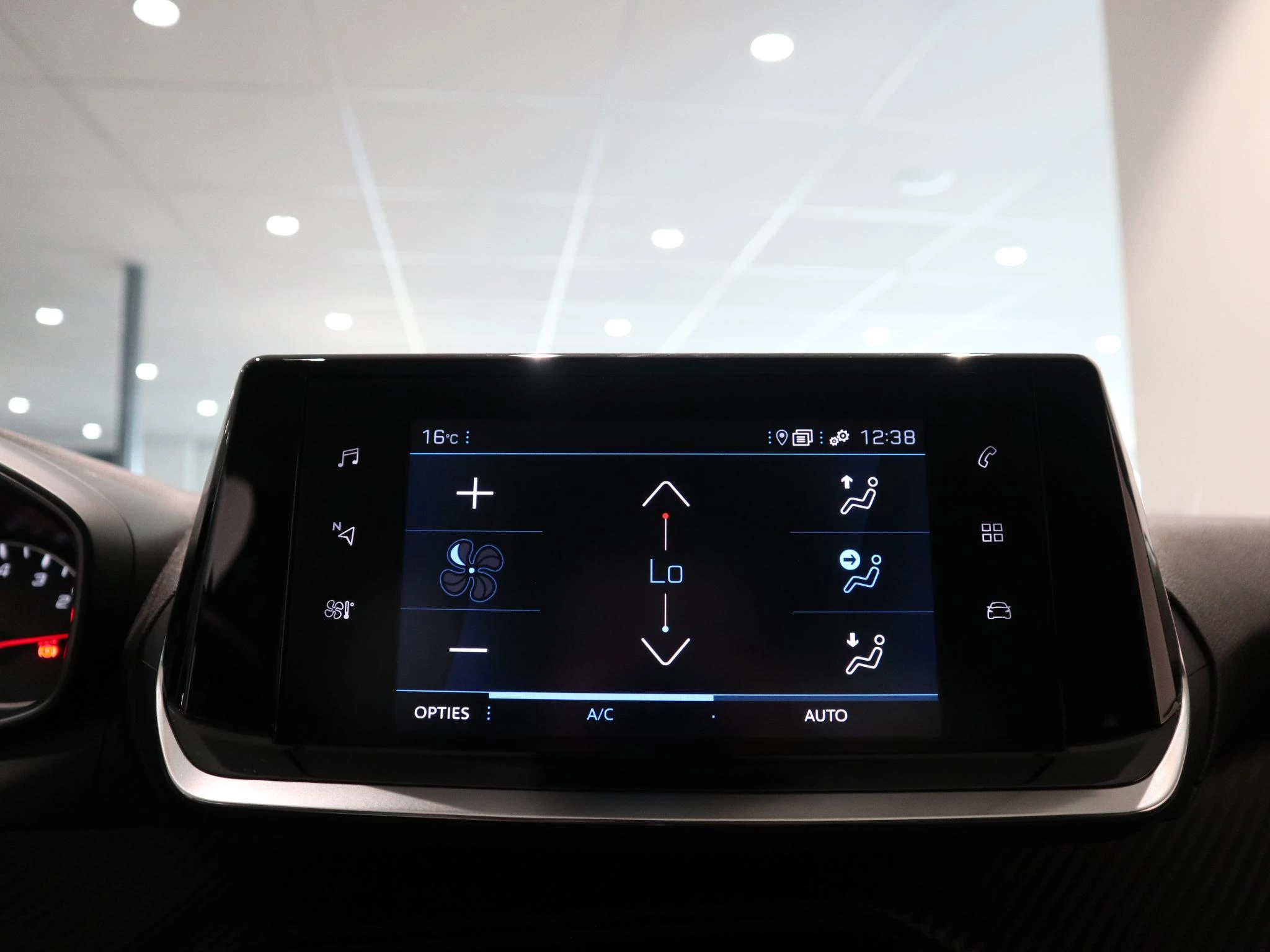 Peugeot-208-image-16