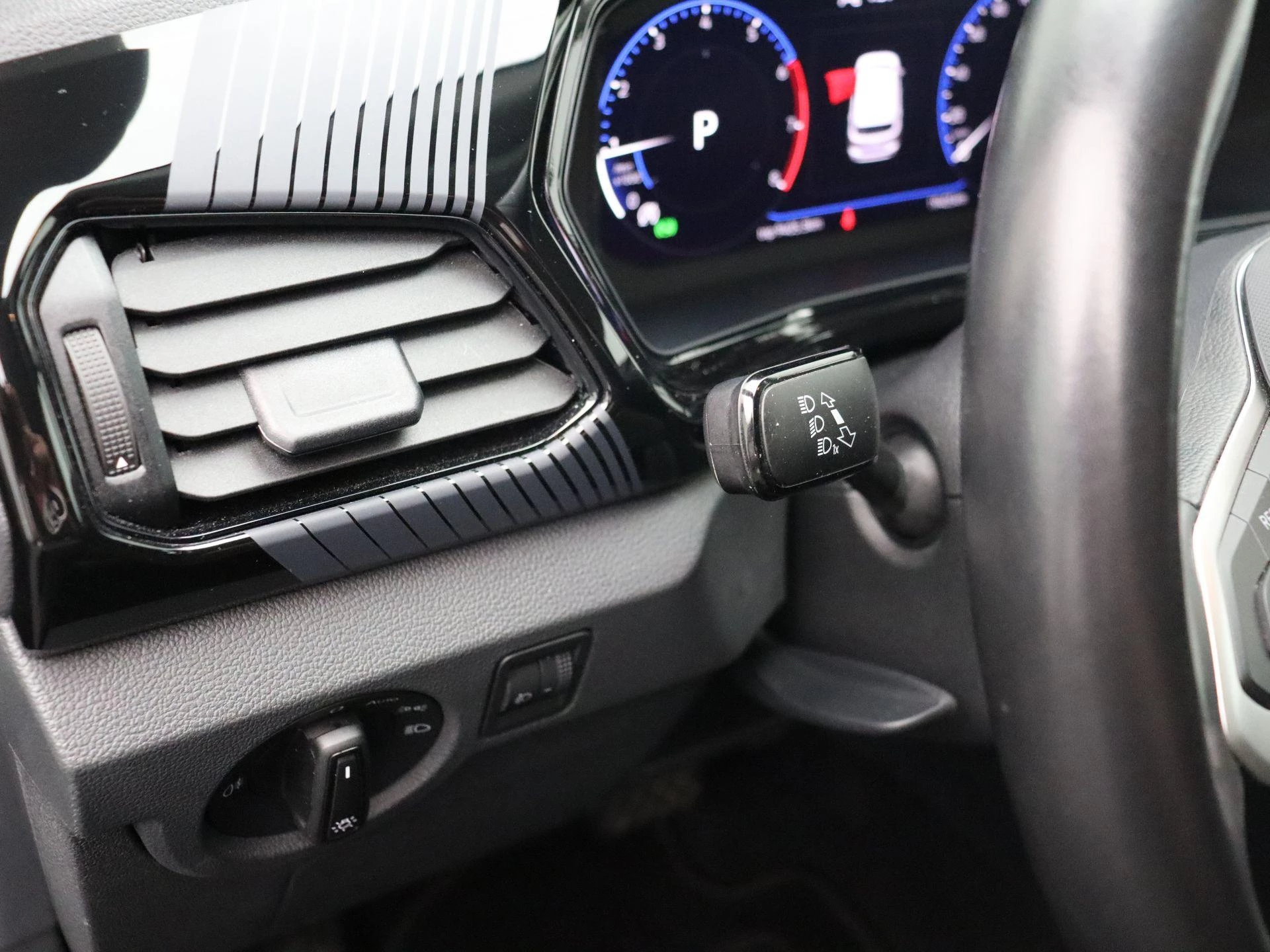 Volkswagen T-Cross 1.0 TSI 81kW DSG Life + CAMERA + SENSOREN +