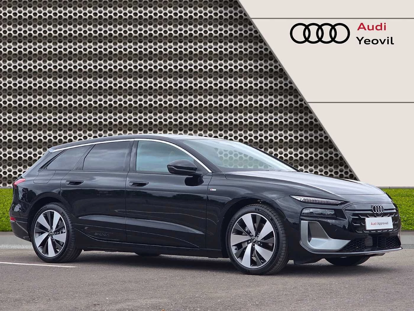 Audi-A6 Avant e-tron-image-18