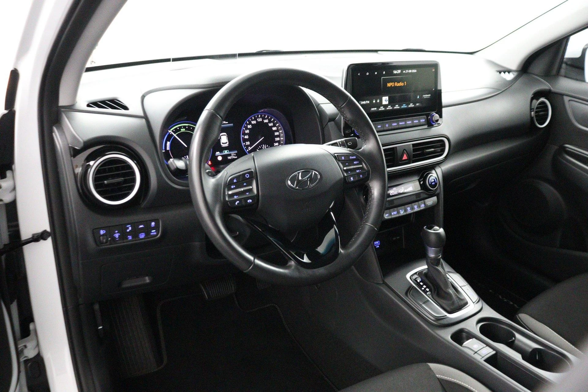Hyundai-Kona-image-60
