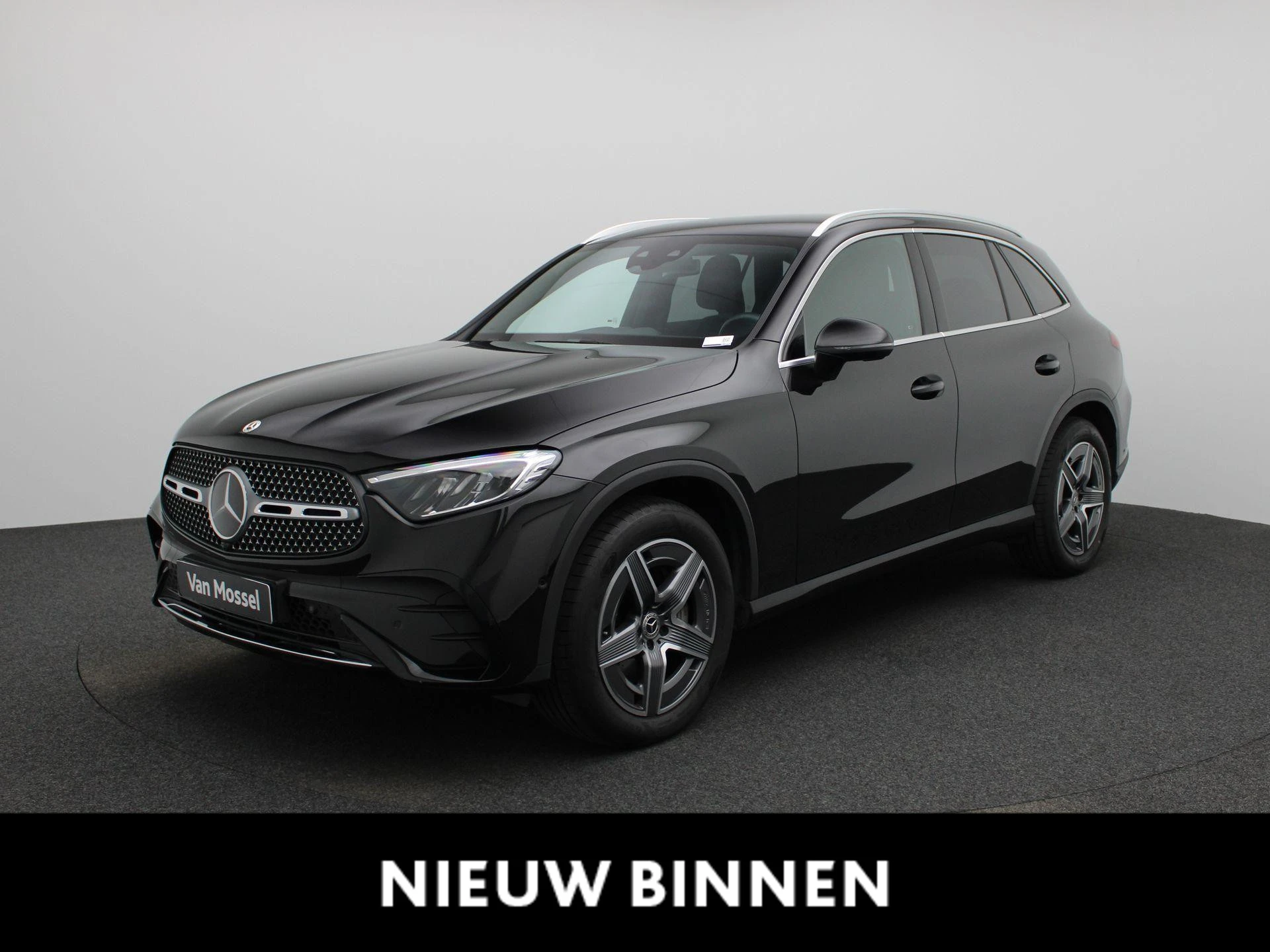 Mercedes-Benz-GLC-image-0