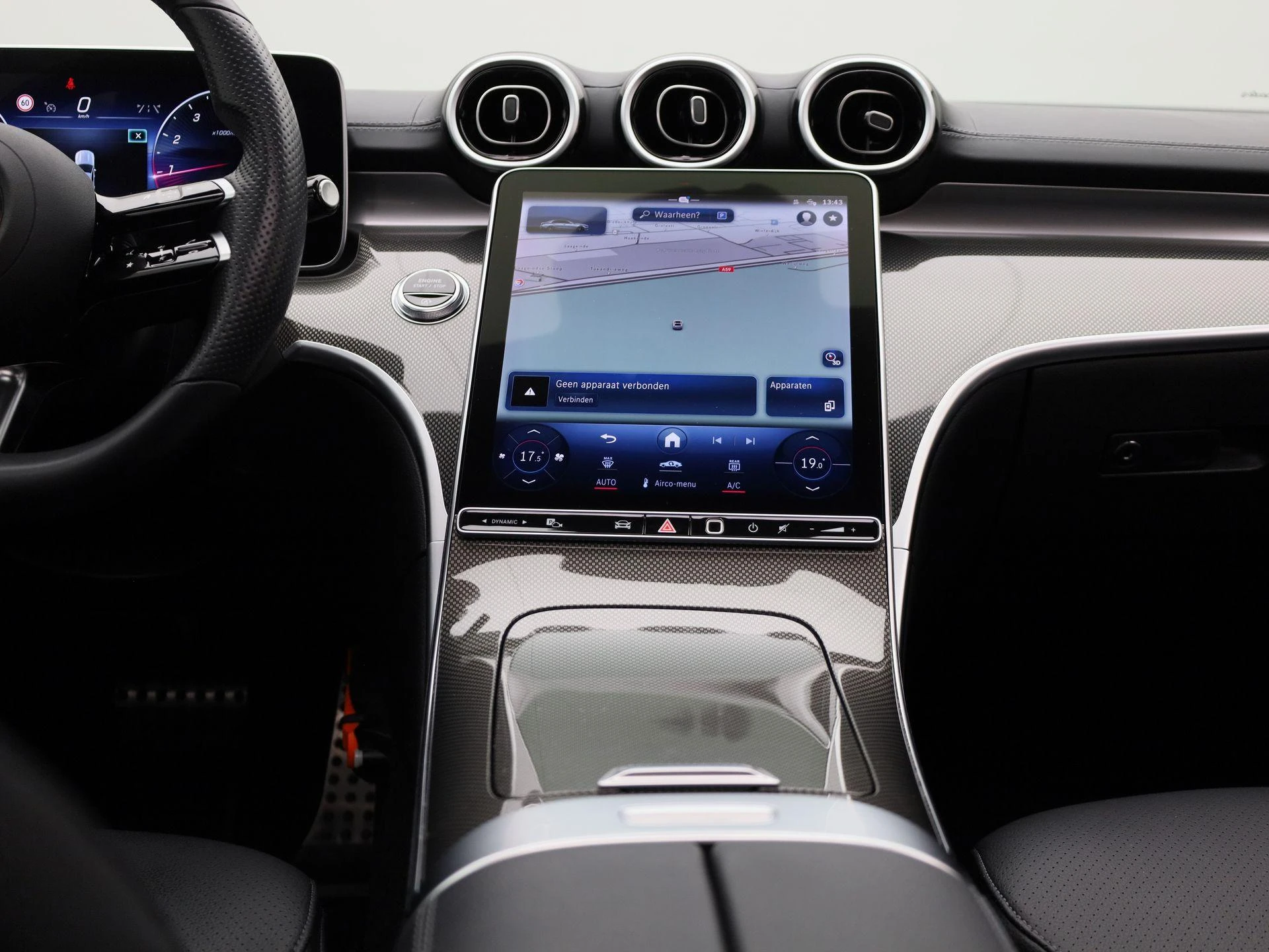 Mercedes-Benz-C-Klasse-image-11