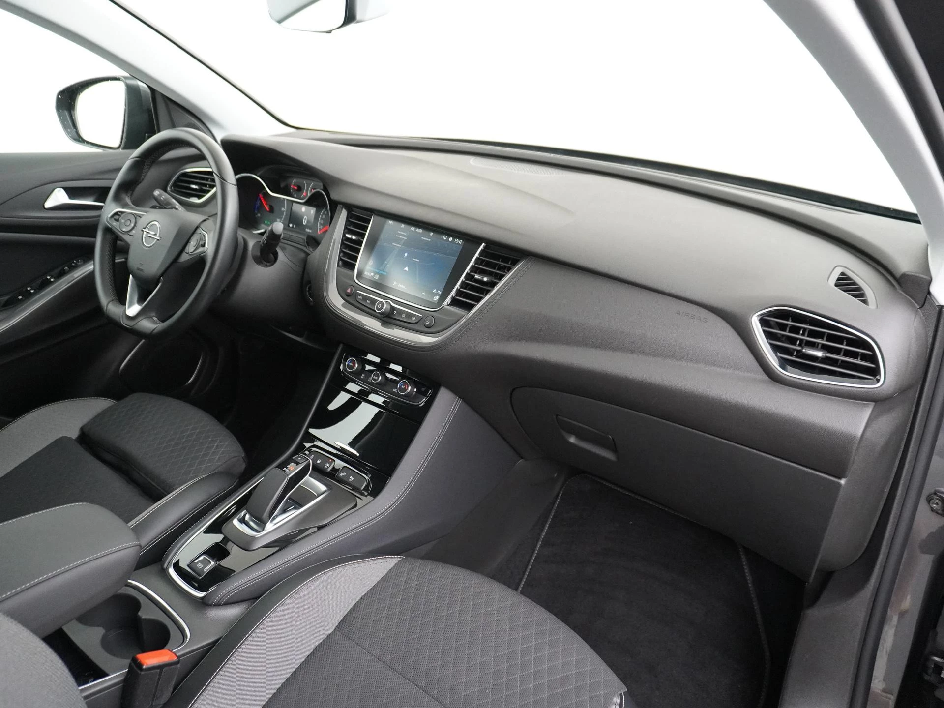 Opel-Grandland X-image-31