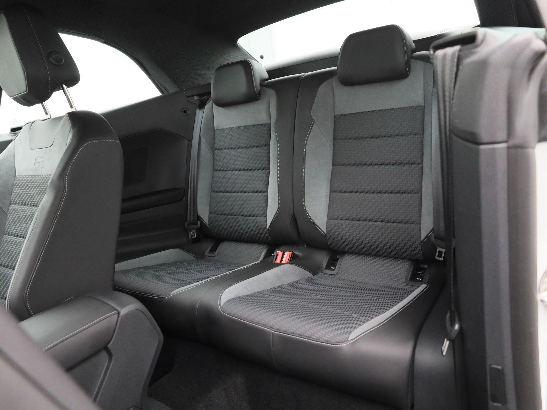 Volkswagen T-Roc Cabrio 1.5 TSI R-Line 150 PK|