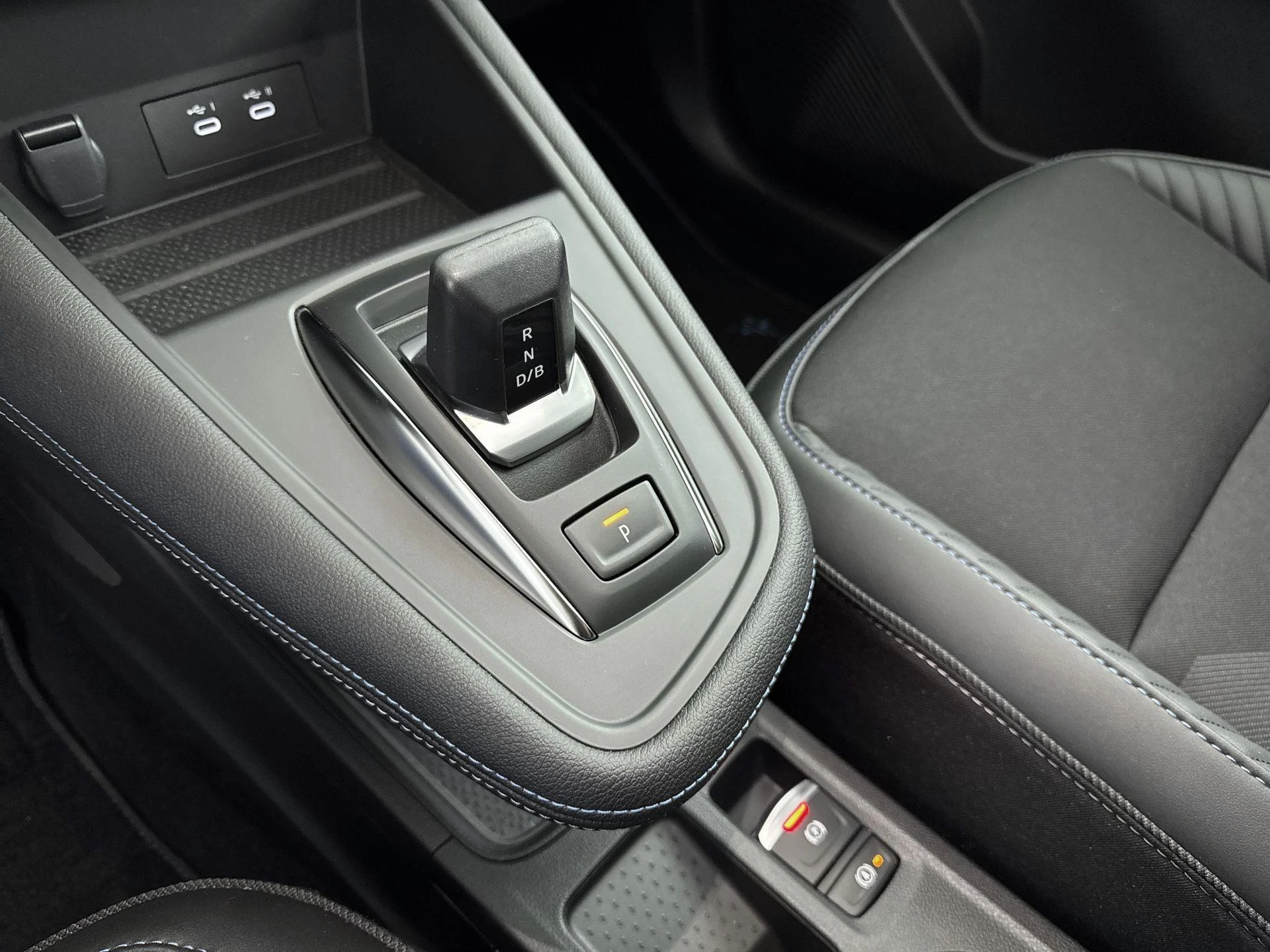 Renault-Captur-image-12