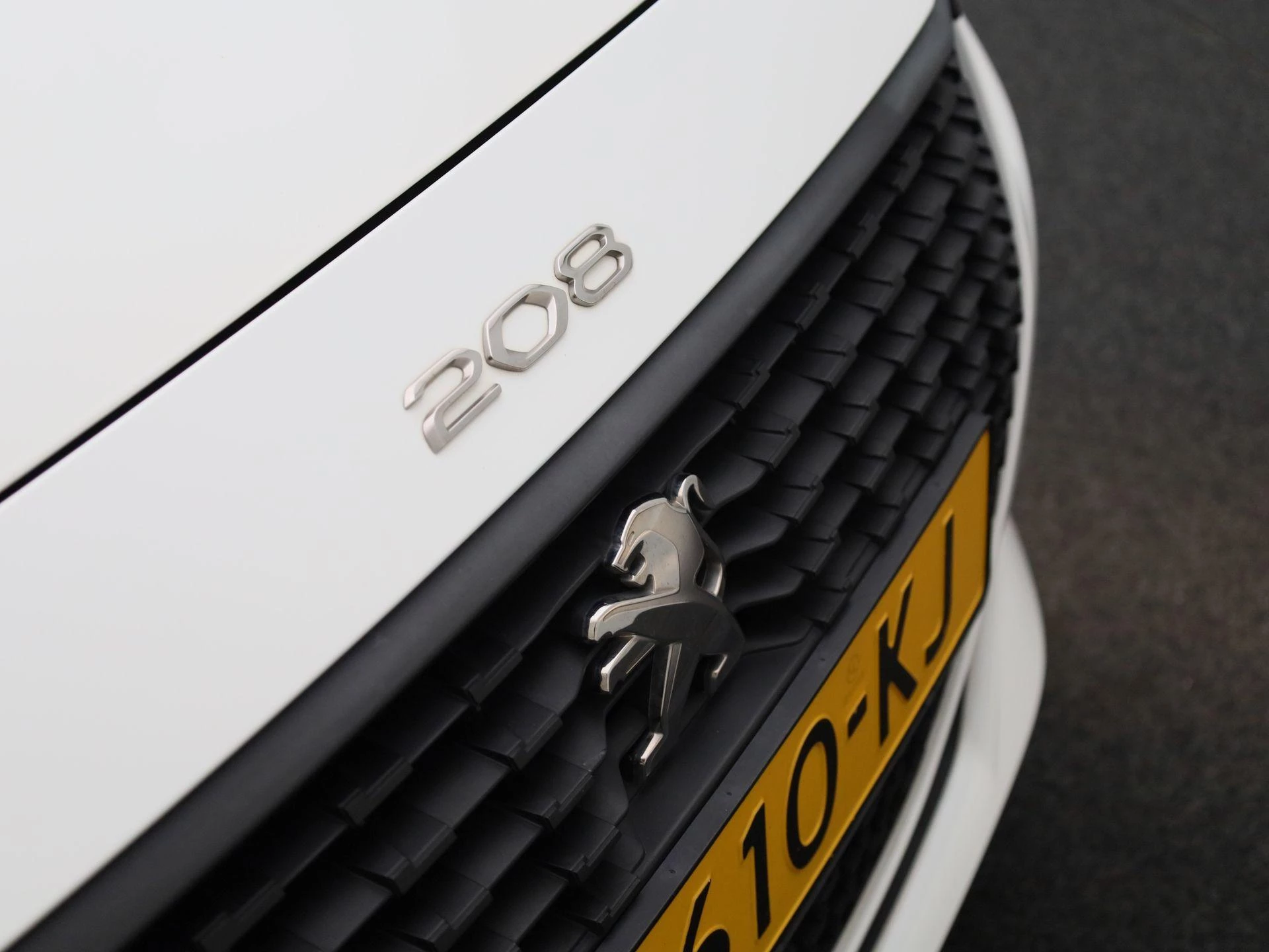 Peugeot-208-image-23