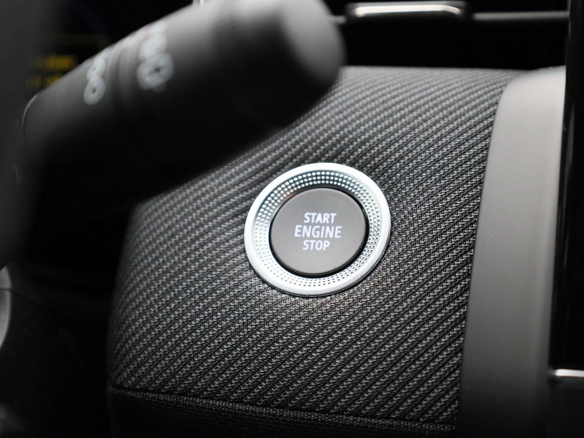 Renault-Clio-image-18