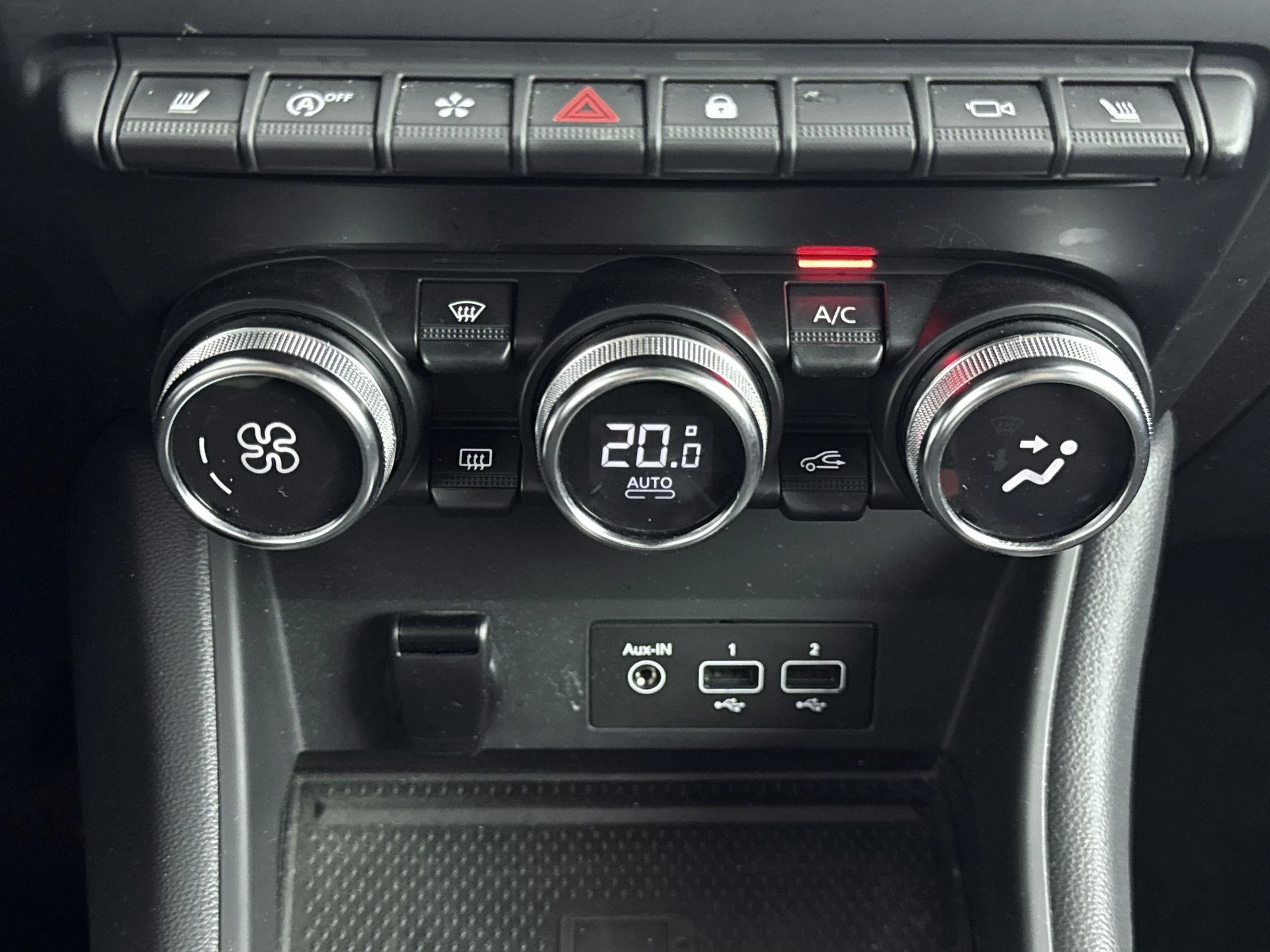 Renault-Captur-image-18