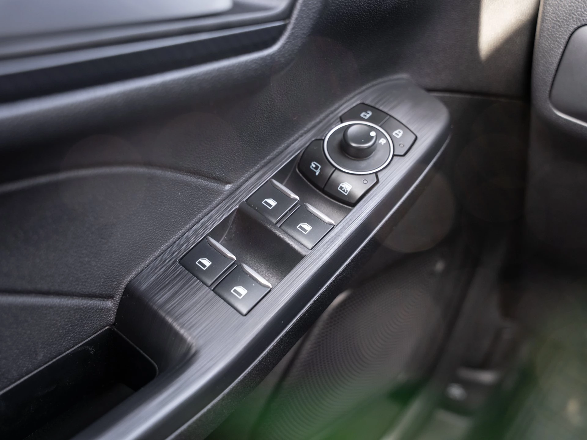 Ford-Kuga-image-15