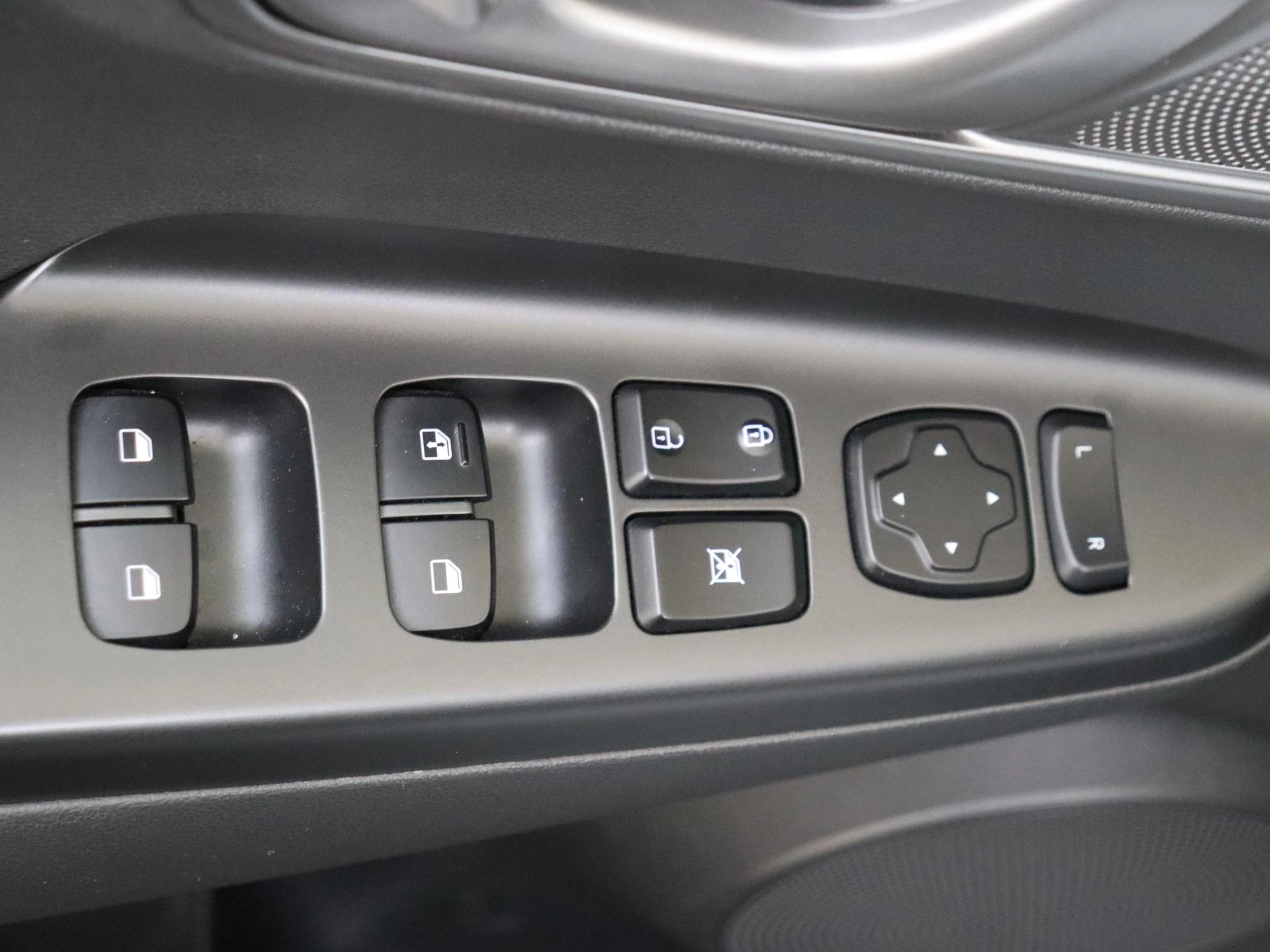 Hyundai-Kona-image-28